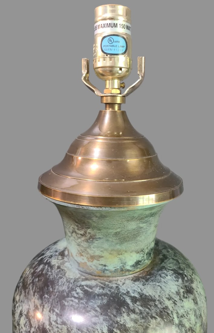 Mid-Century Modern Pair of Metal Patinated Verdigris Brass Table Lamps Original Finial - 8