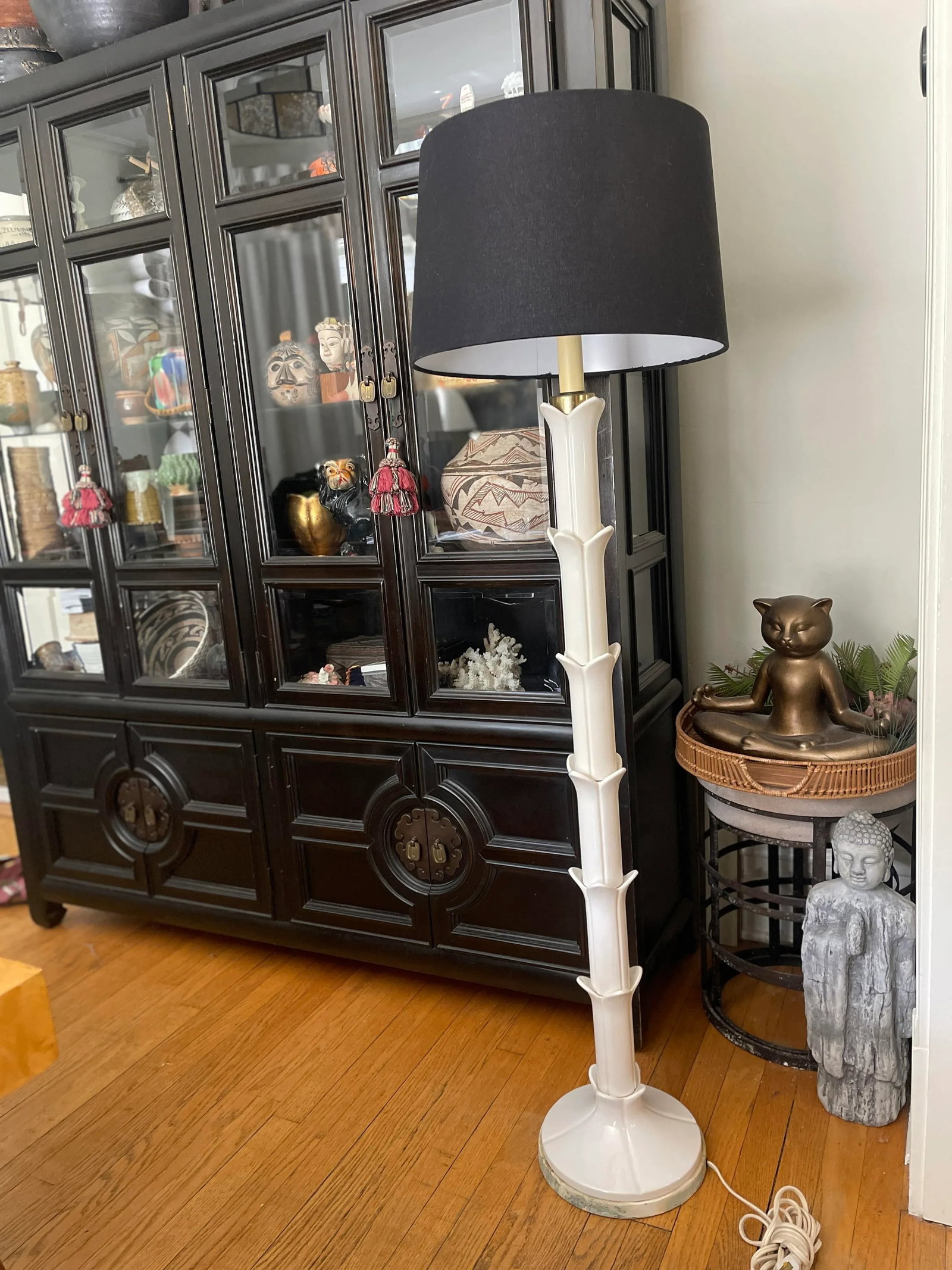 1960s White Glossy Lotus Floor Lamp Attributed to Serge Roche - 11