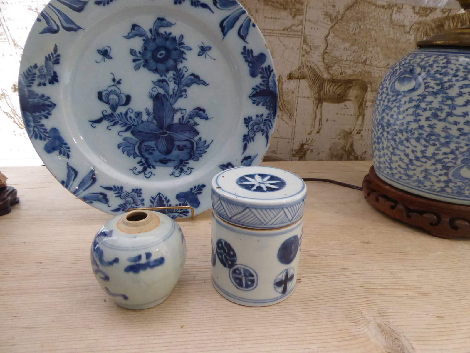Antique Chinese Porcelain Covered Jar - 5