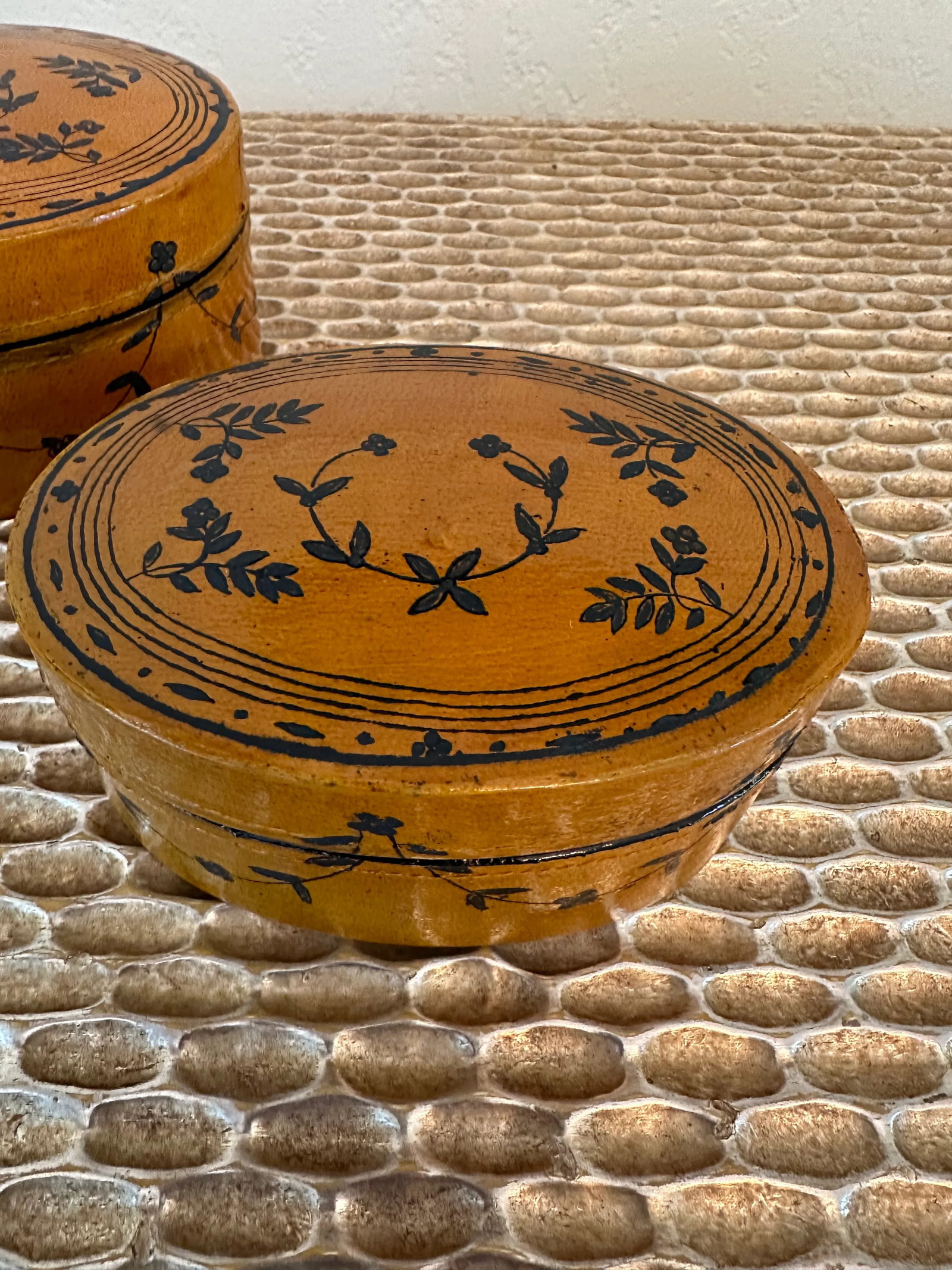 Vintage 1990s Lacquered Nesting Boxes - Set of 4 - 3
