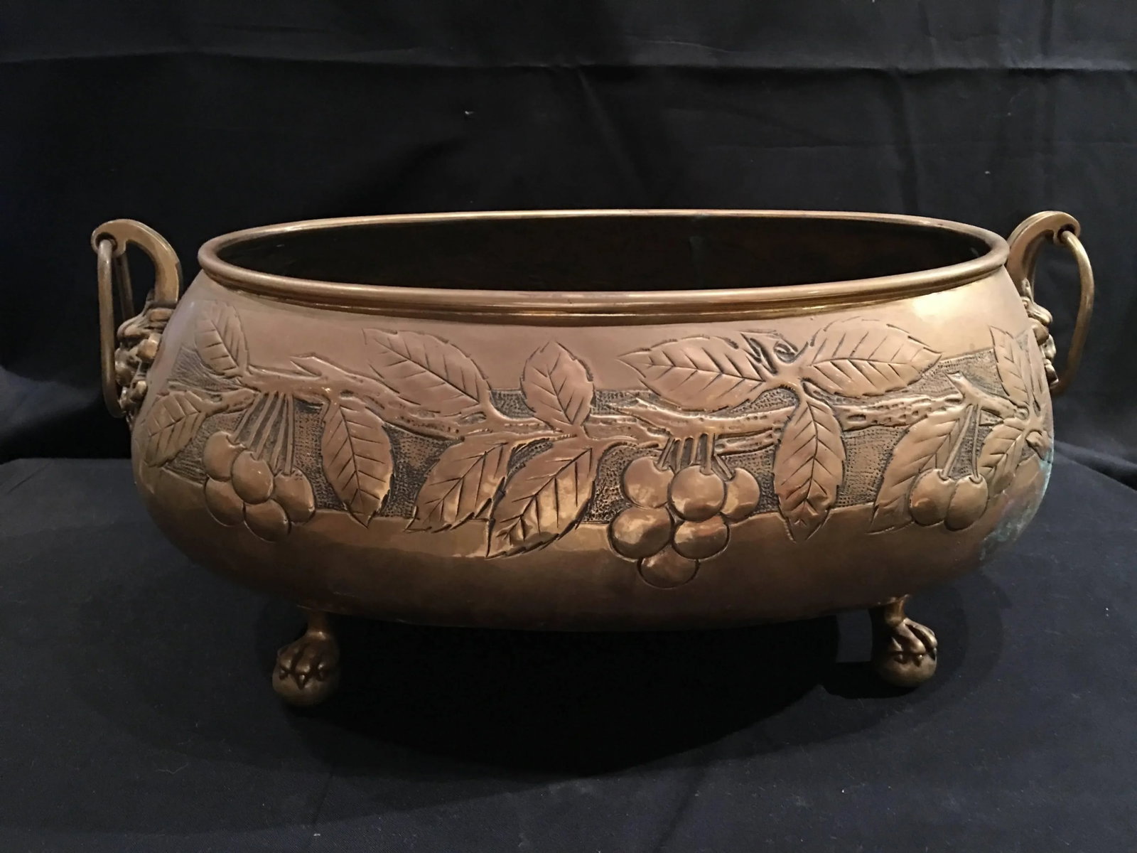 French Oval Jardiniere or Planter Ball and Claw Feet, 19th Century - 2