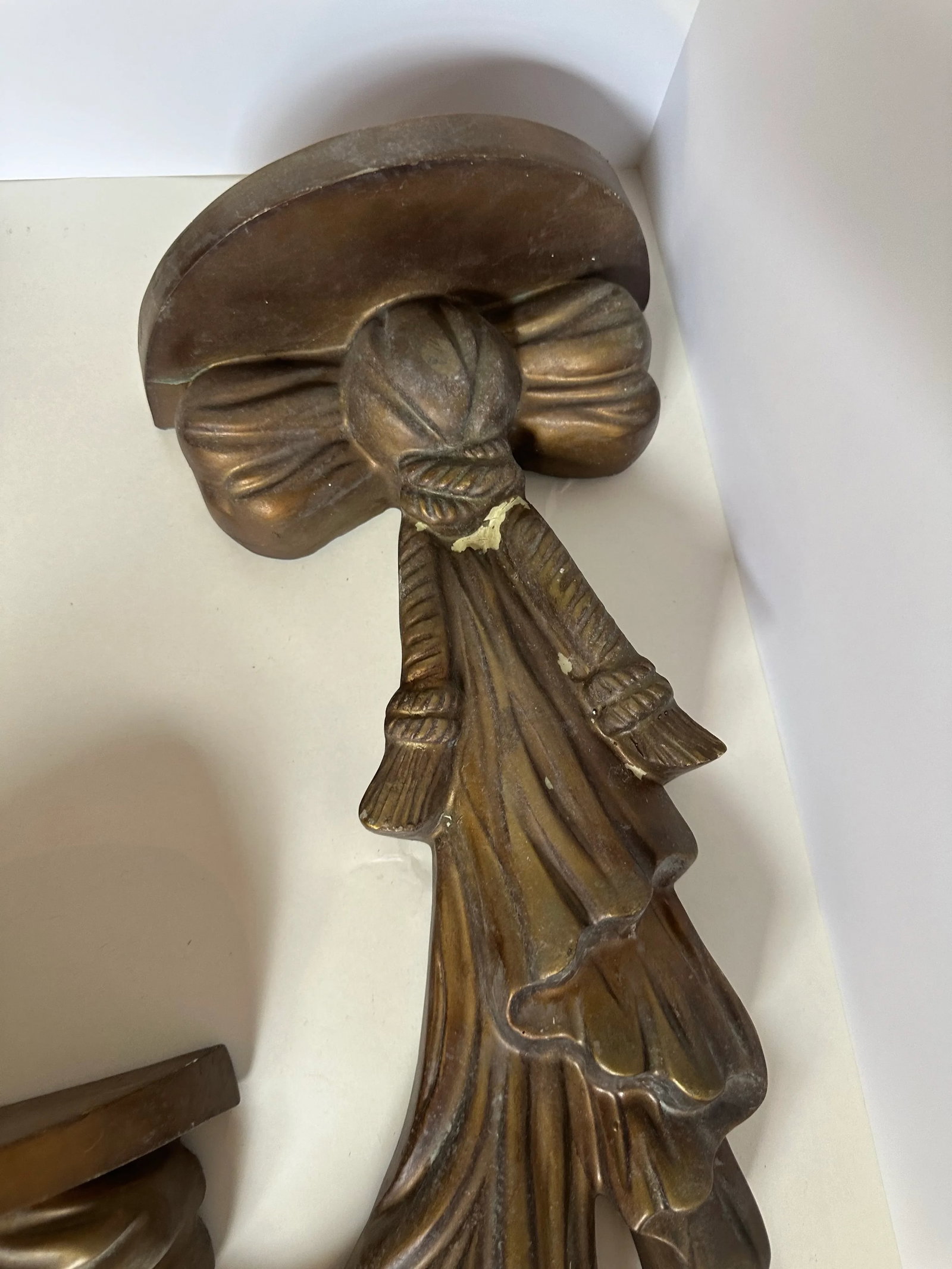 Vintage Dorothy Draper Style Tassel Ribbon Wall Sconce Shelf - 6