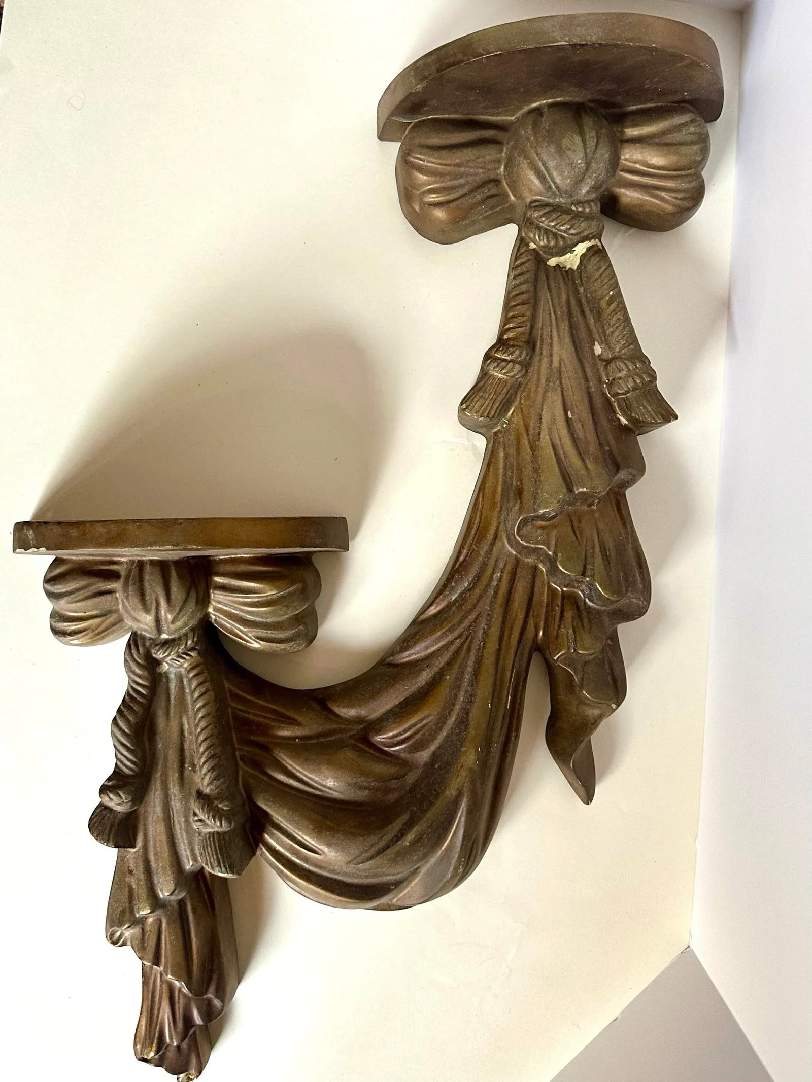 Vintage Dorothy Draper Style Tassel Ribbon Wall Sconce Shelf - 8