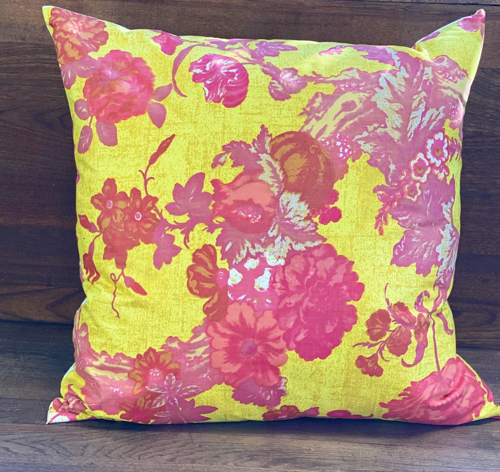 1970's Pop Art Classic Floral Pillows - a Pair - 3