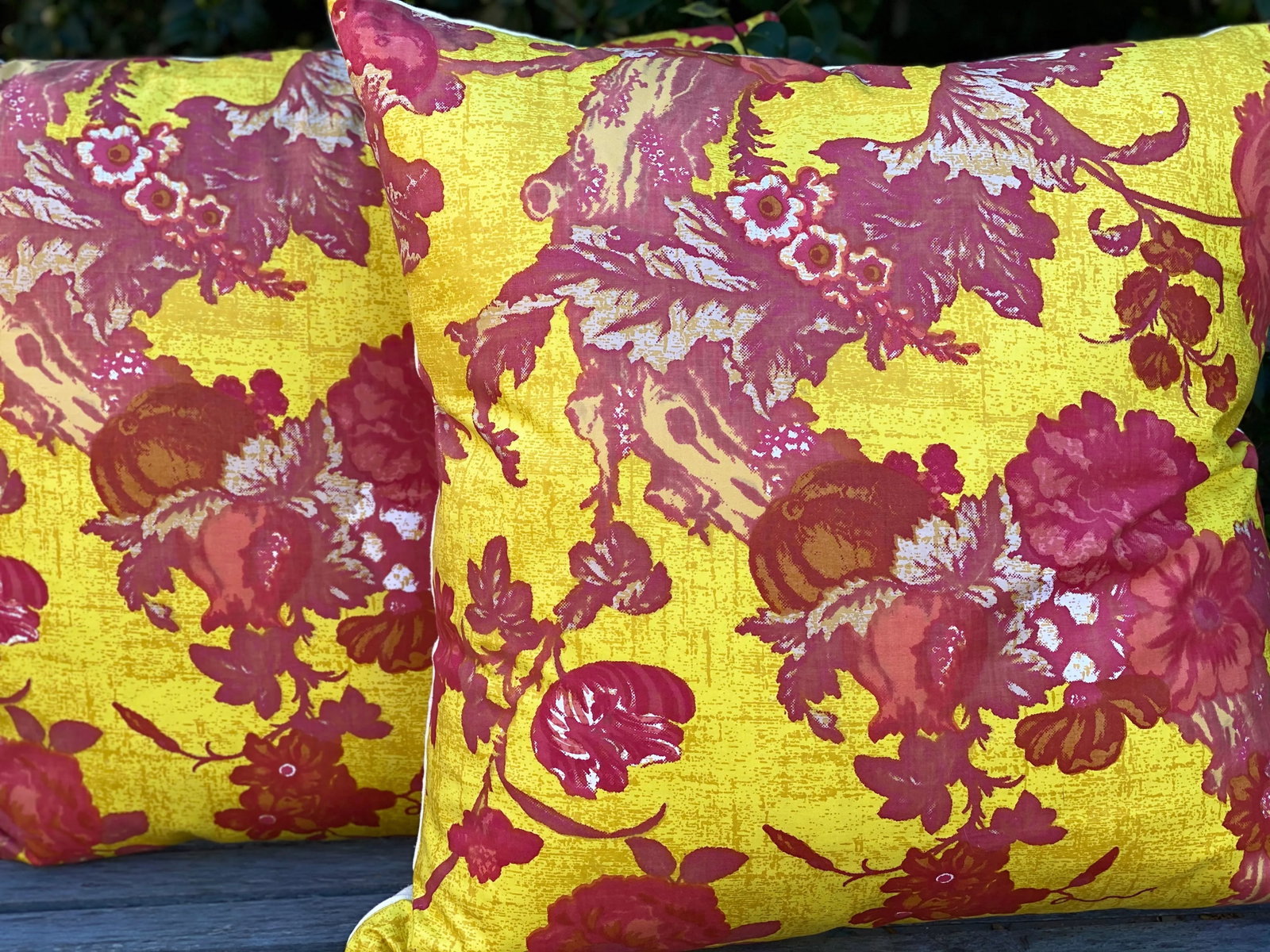 1970's Pop Art Classic Floral Pillows - a Pair - 6
