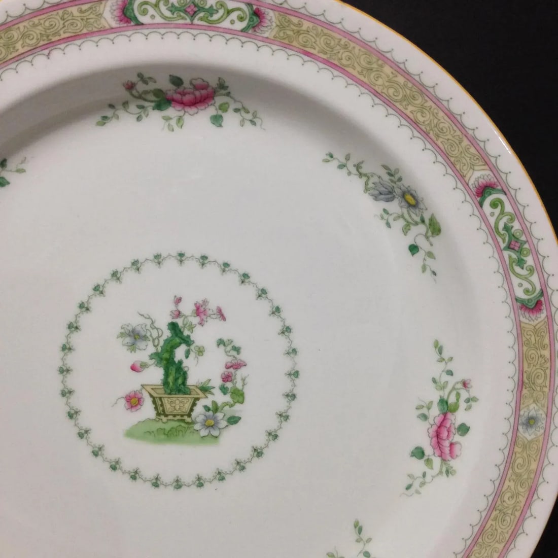 Early 20th Century Royal Doulton Charger Plate - 2
