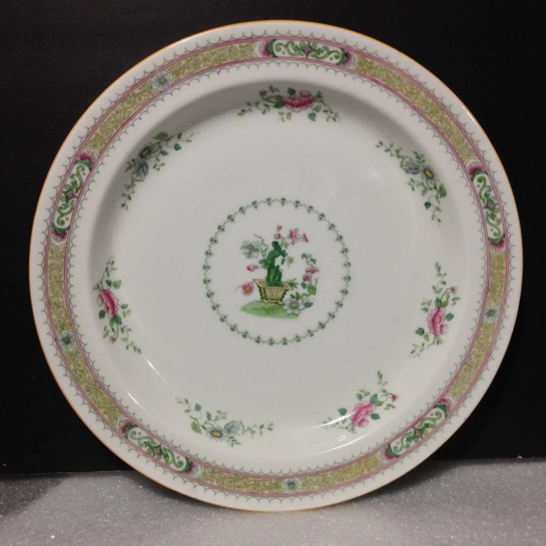 Early 20th Century Royal Doulton Charger Plate - 4