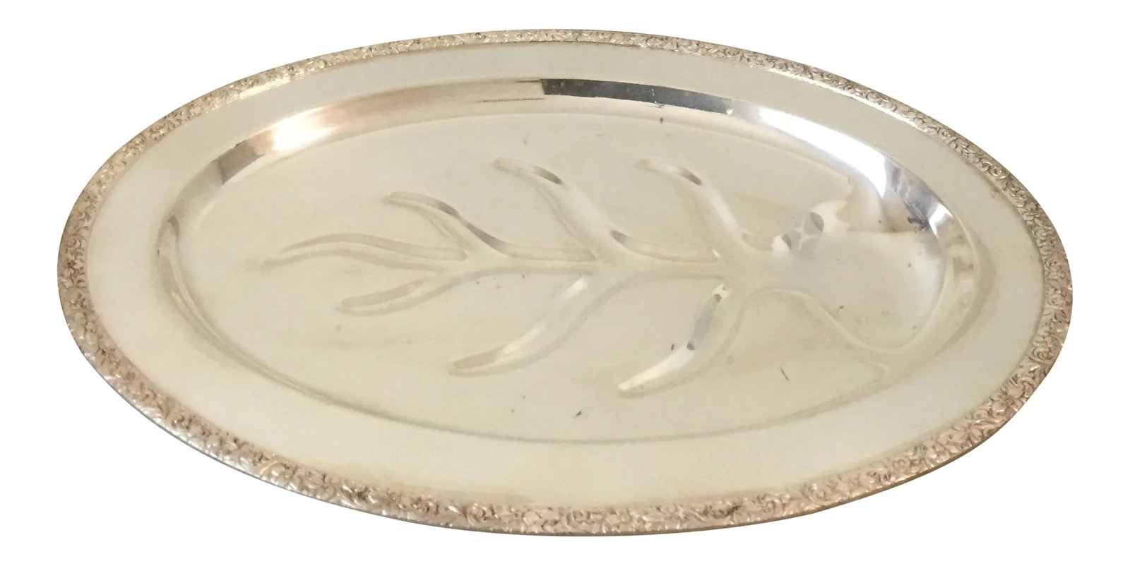 Vintage 1950s Trent Silver on Copper Meat Platter #4004: Beautiful vintage Trent silver-on-copper serving platter featuring four elegant ball feet and a classic oval silhouette. Crafted in the United States by the English Silver Company, this generously