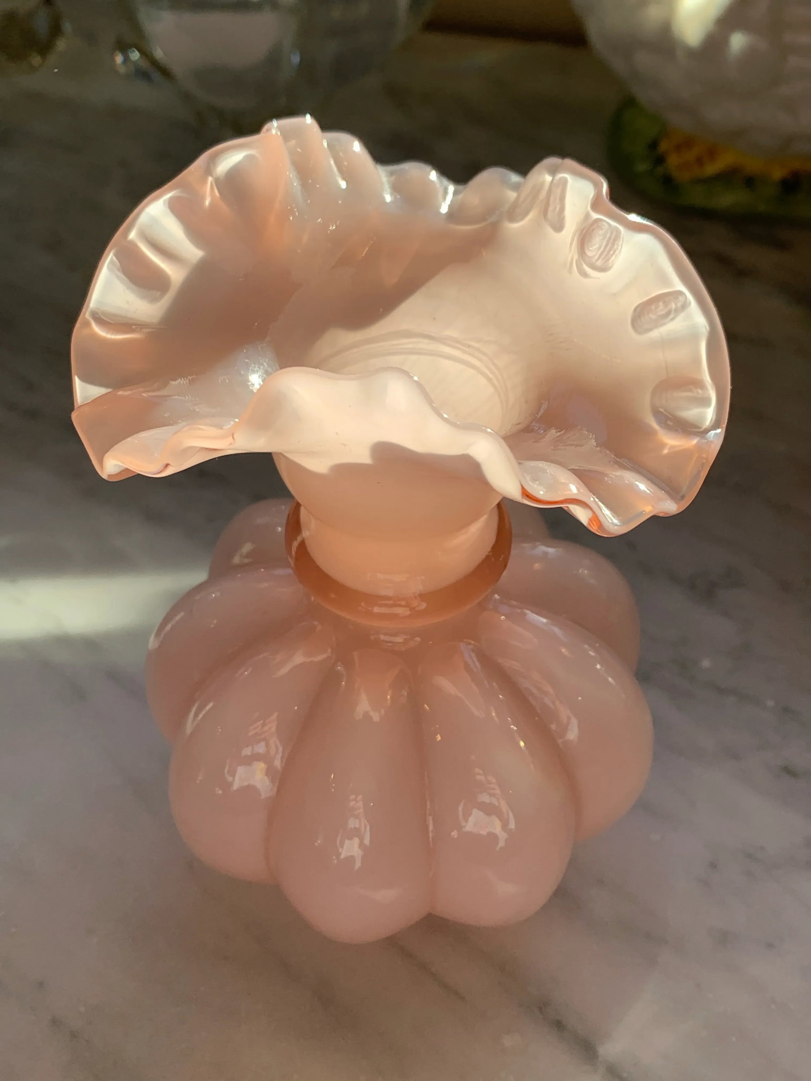 Vintage Fenton Ruffled Melon Rosaline Glass Vase - 2