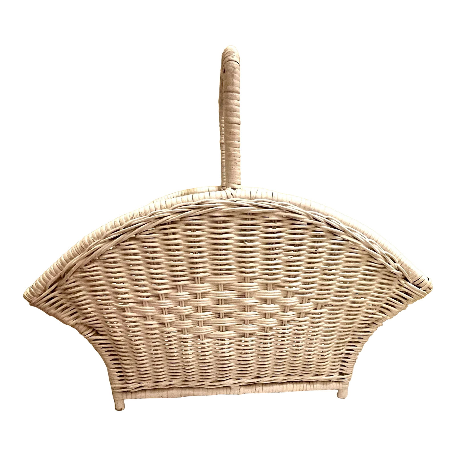 Vintage White Painted Wicker Magazine Holder: This piece is in great condition. It's charming and practical. It could be used for mail, to hold magazines and more. Condition: Alterations: Original Condition Unaltered Imperfections: Some