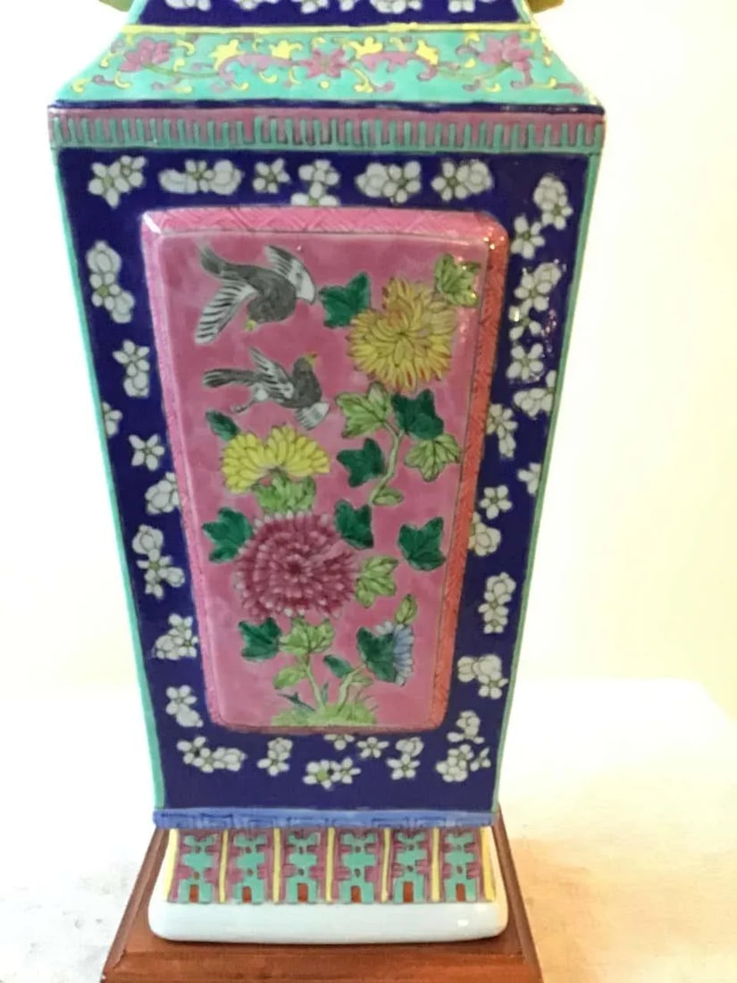 1960s Floral Hand Painted Ceramic Colorful Asian Table Lamp - 8