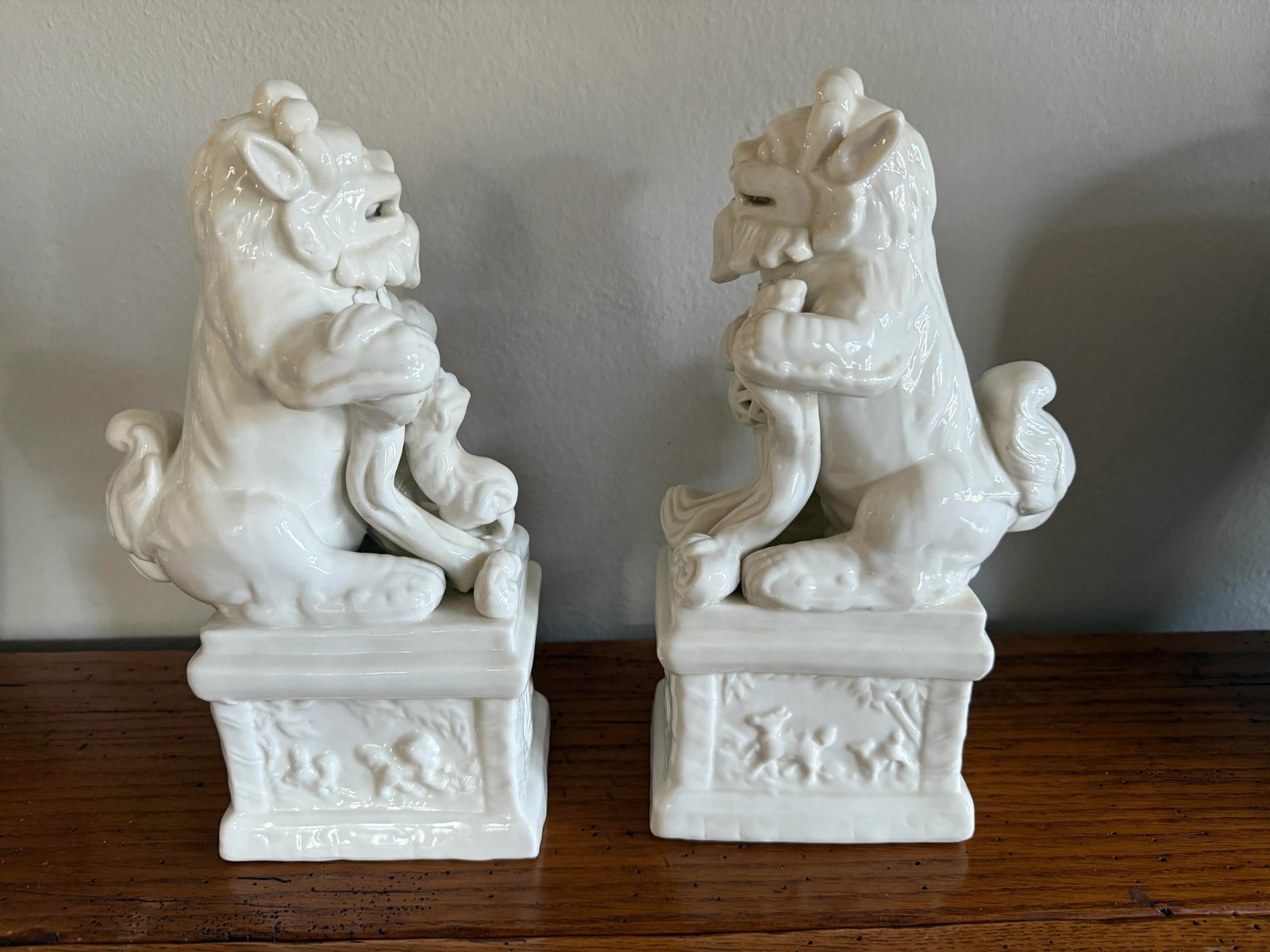 Blanc De Chine Foo Dogs With Ball and Baby, 1940's, a Pair - 3