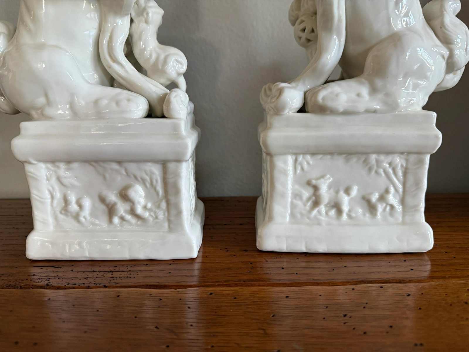 Blanc De Chine Foo Dogs With Ball and Baby, 1940's, a Pair - 5