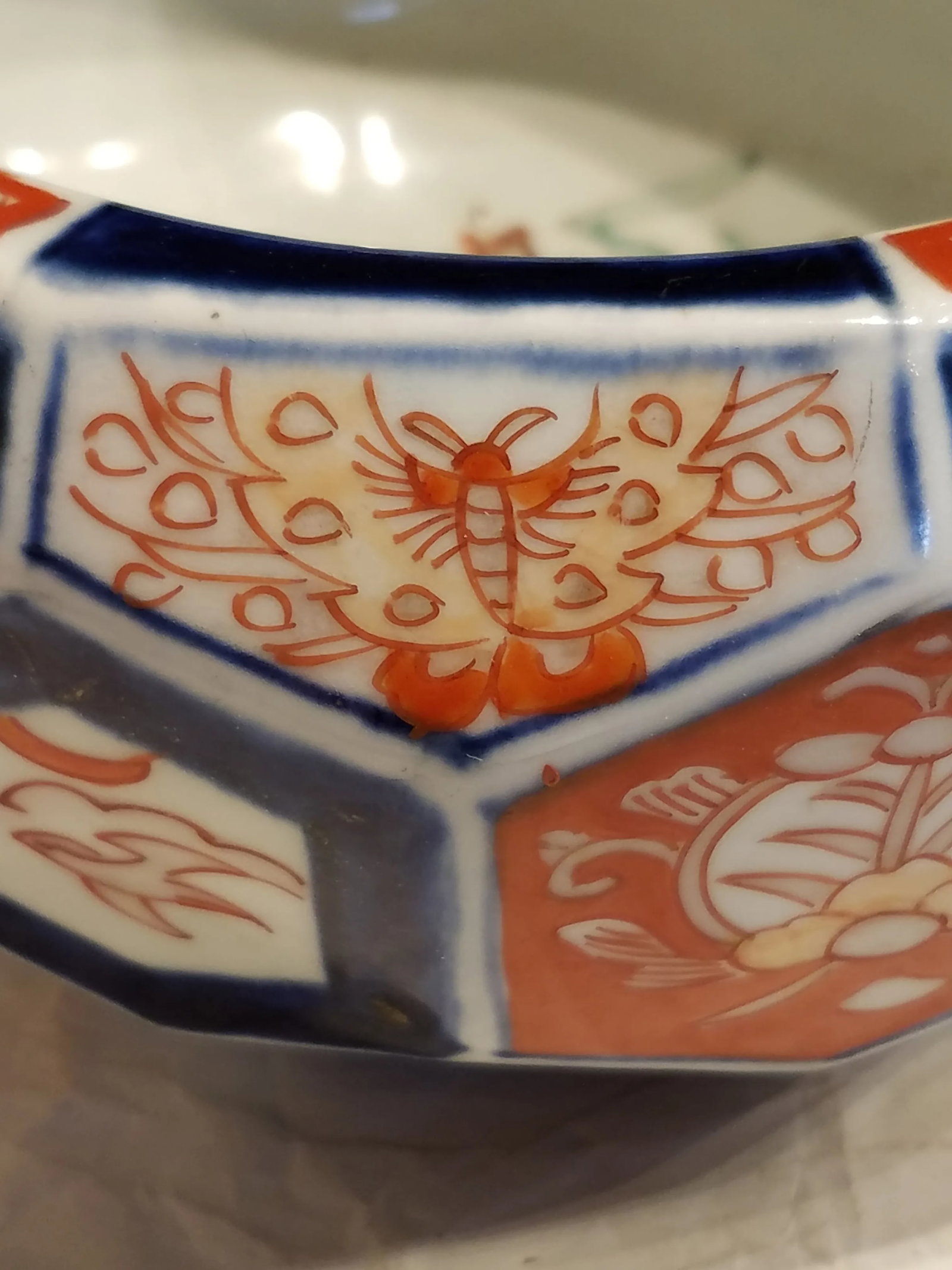 Imari Pot Circa 1890 Found in Northeast England - 8