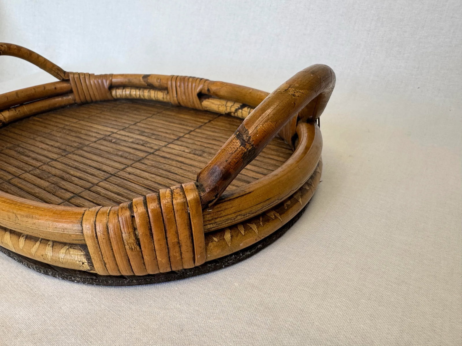 Vintage Coastal Bamboo & Pencil Reed Rattan Double Handle Serving Tray in the Style of Gabriella Cre - 10