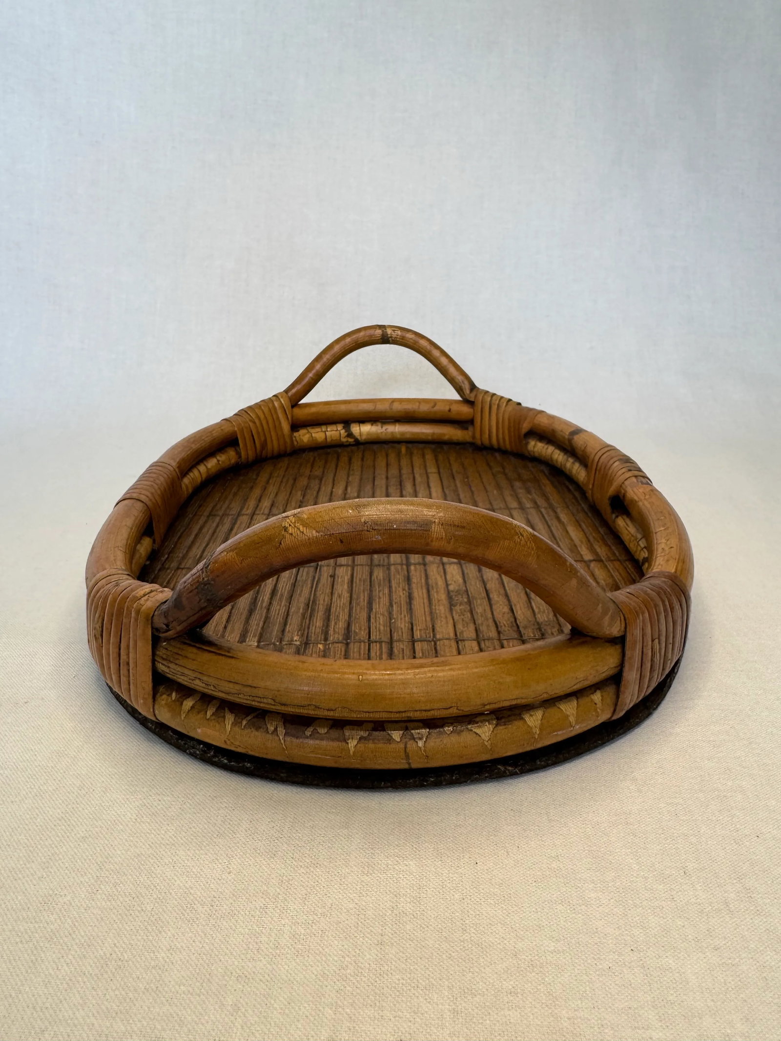 Vintage Coastal Bamboo & Pencil Reed Rattan Double Handle Serving Tray in the Style of Gabriella Cre - 7