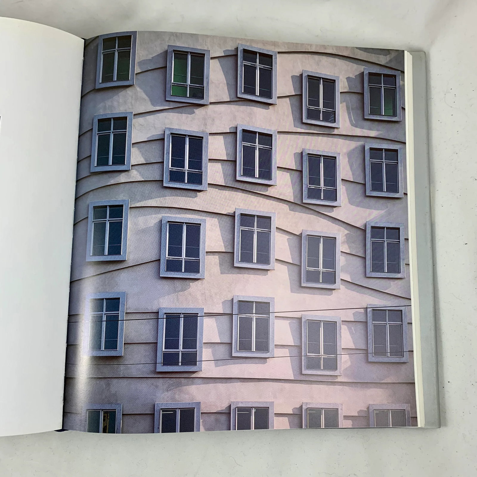 Frank O Gehry, the Complete Works by Francesco Dal Co. Modern Architecture Book 1998 - 3
