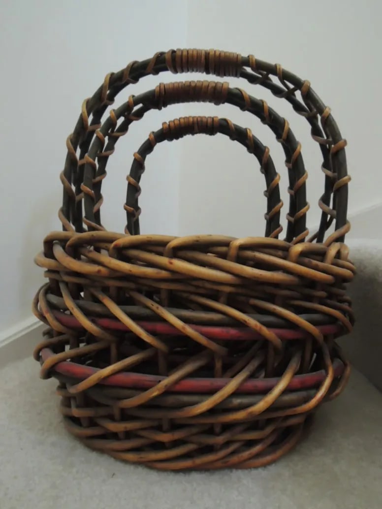 Late 20th Century Basket Thick Woven Wood Nesting Baskets With Carrying Handles - Set of 3 - 9