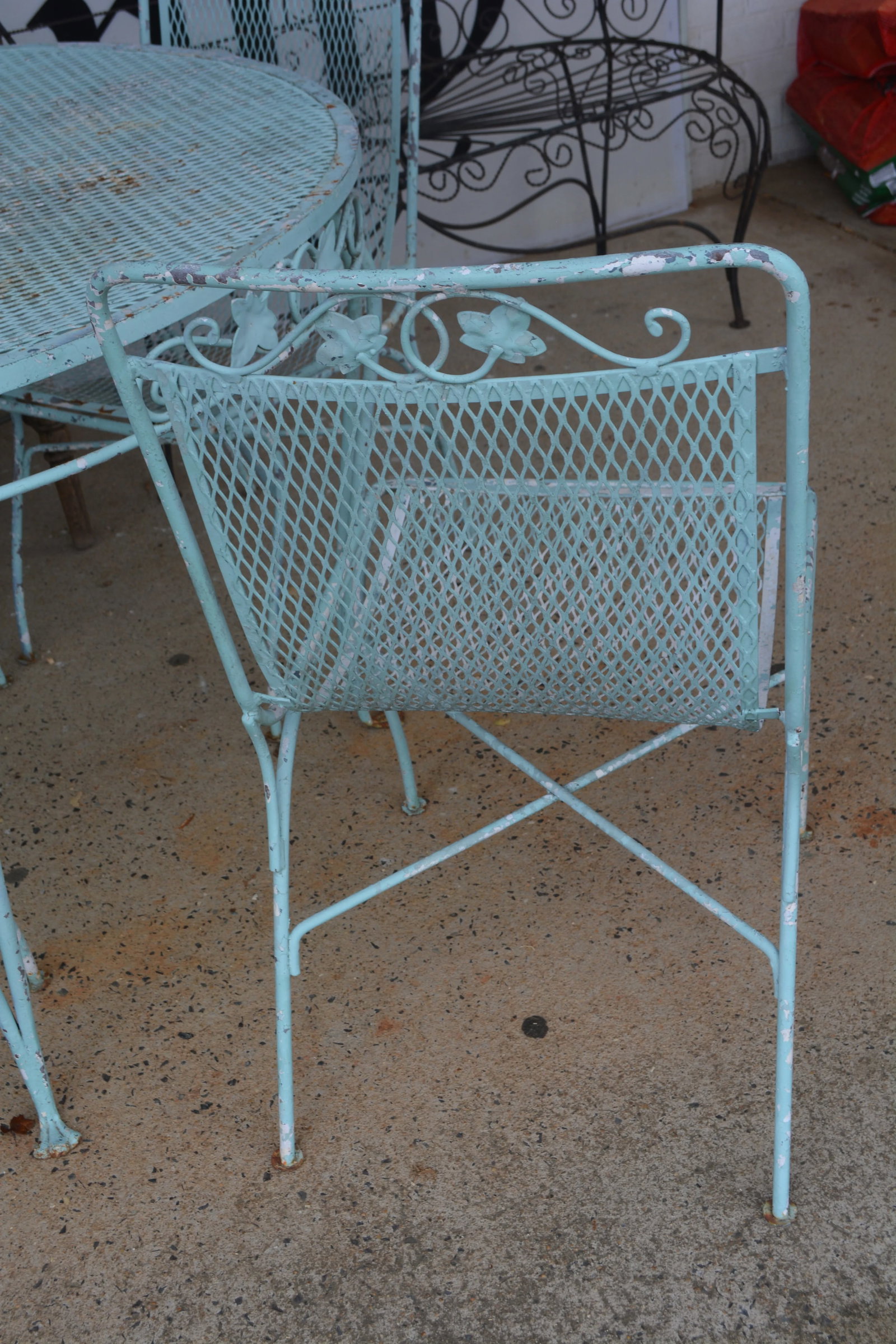 Vintage Salterini Style Ivy Wrought Iron Aqua Blue Round Patio Table & 4 Chairs Set - 9