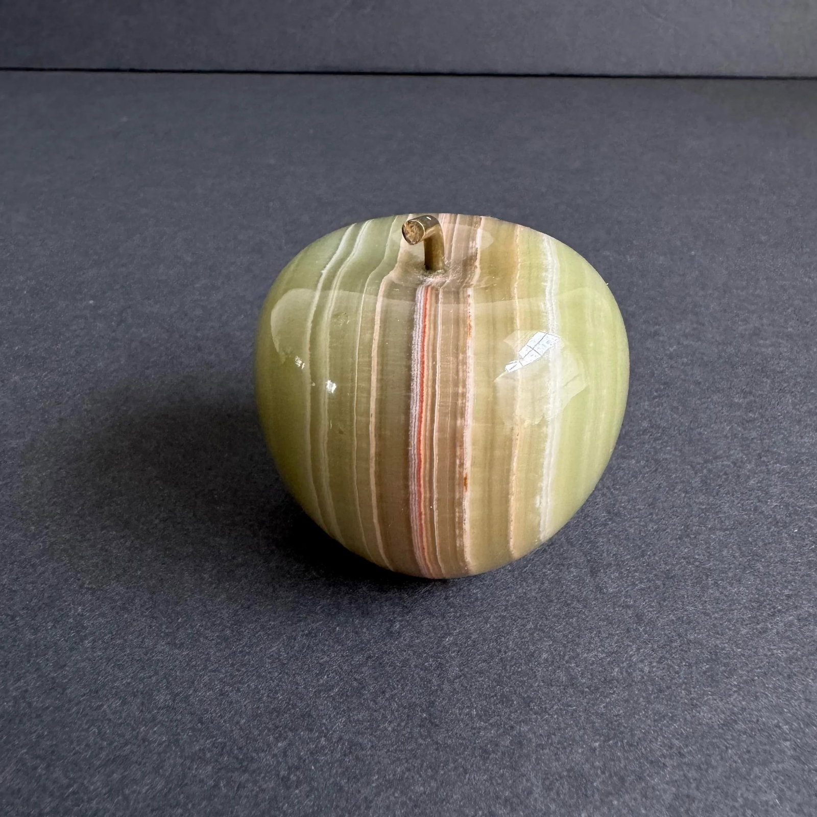 Vintage Onyx Apple Paperweight Petite Genuine Stone Sculpture - 3