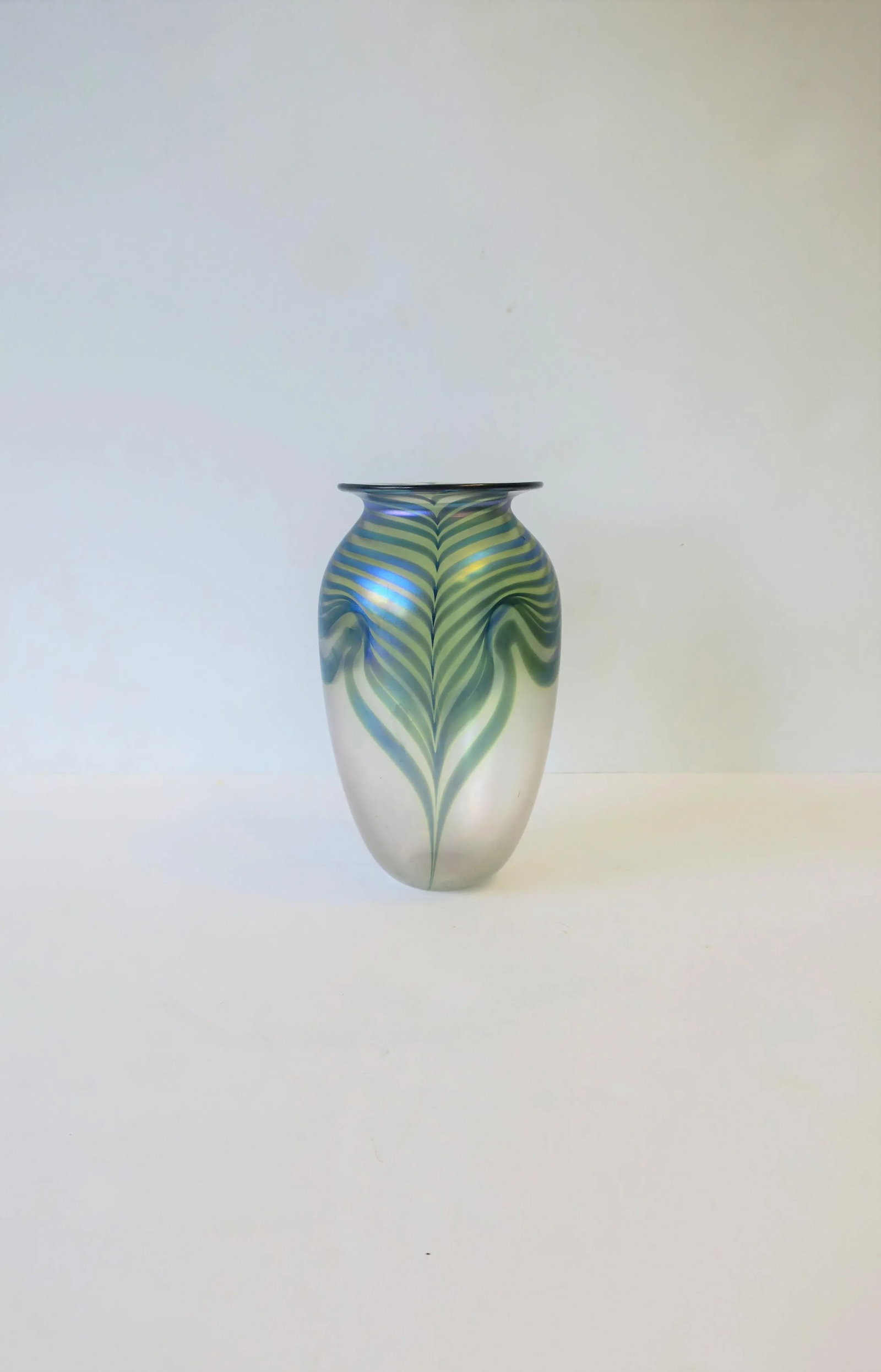 Signed Art Glass Vase in the Art Nouveau Style, Circa 1980s - 2