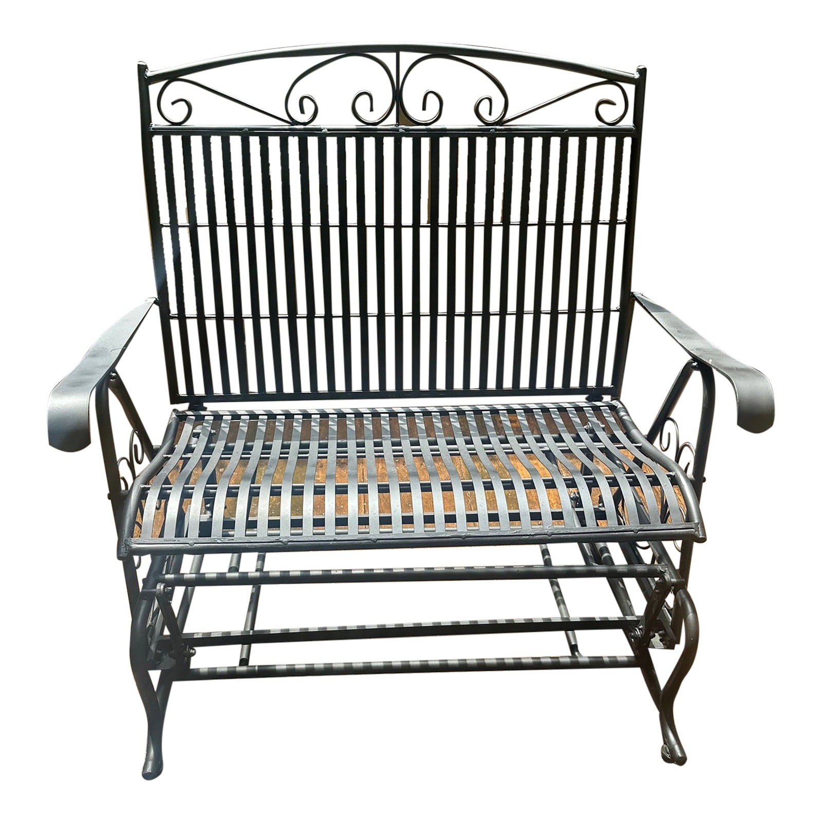 1980s Woodard Style Wrought Iron Swinging Bench: Add charm and motion to your outdoor space with this Woodard Style Wrought Iron Swinging Bench-a beautiful fusion of classic design and relaxing movement. With its graceful scrollwork details and