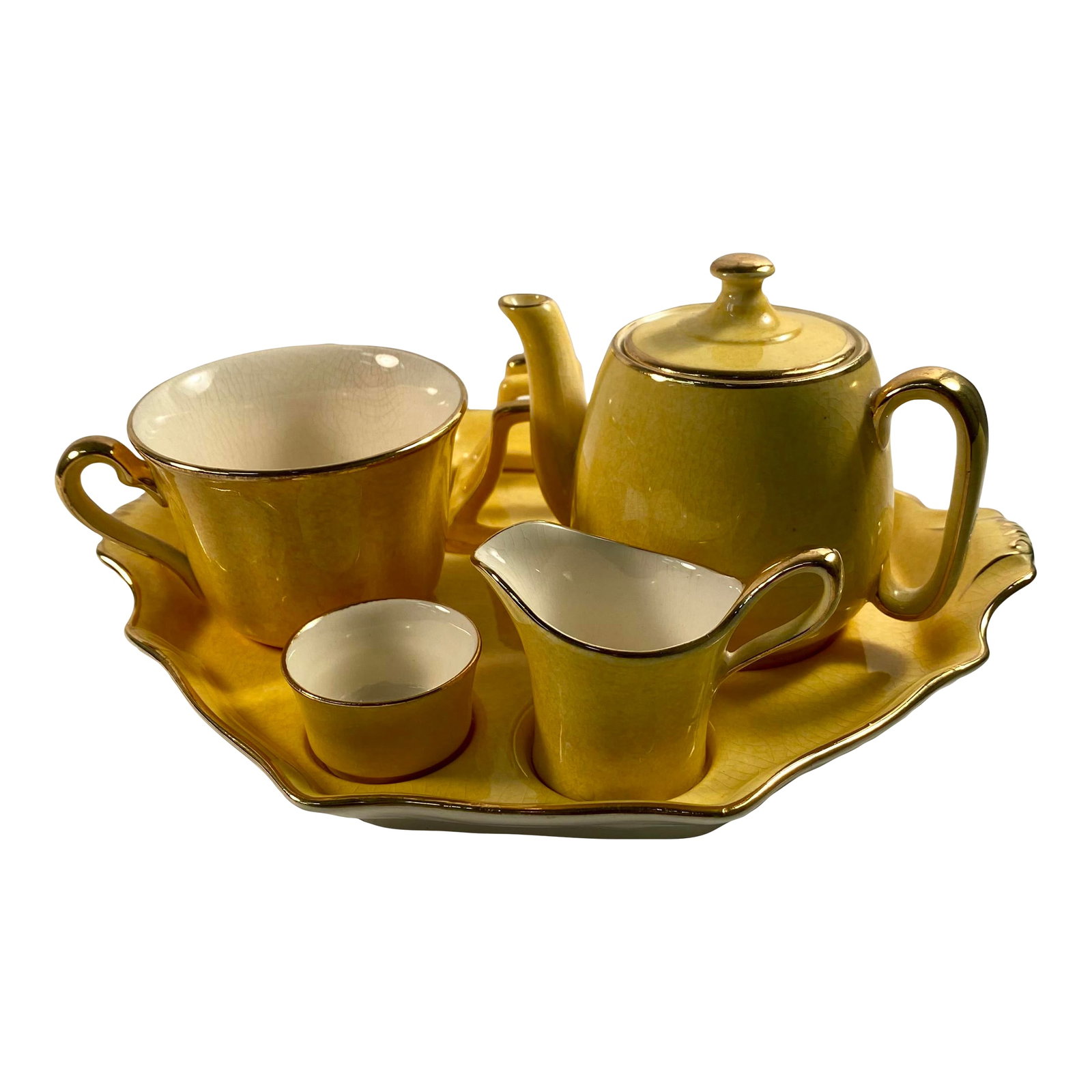 1930s Royal Winton Countess Pattern Art Deco Style English 7 Piece Breakfast Set: This "Countess" pattern is a classic example of Royal Winton artistry. Breakfast sets like this were popular during the Art Deco period, reflecting a growing interest in refined entertaining. English