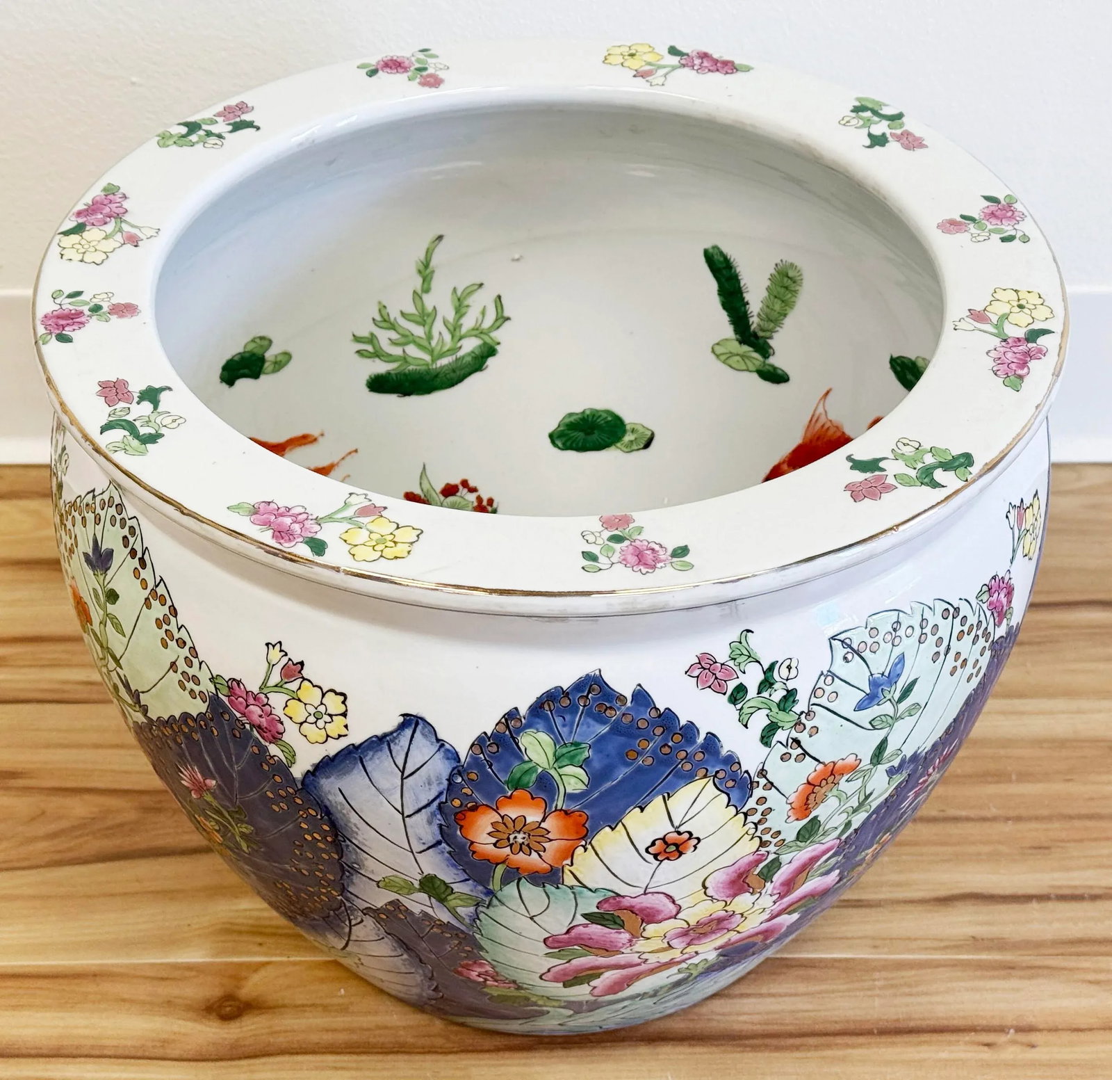 Vintage Chinoiserie Style Tobacco Leaf Fish Bowl Planter - 3