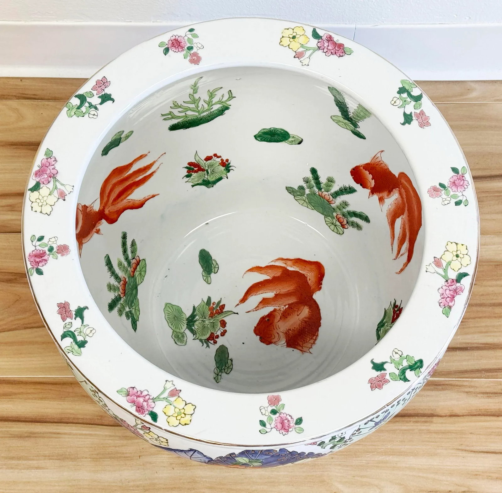 Vintage Chinoiserie Style Tobacco Leaf Fish Bowl Planter - 4