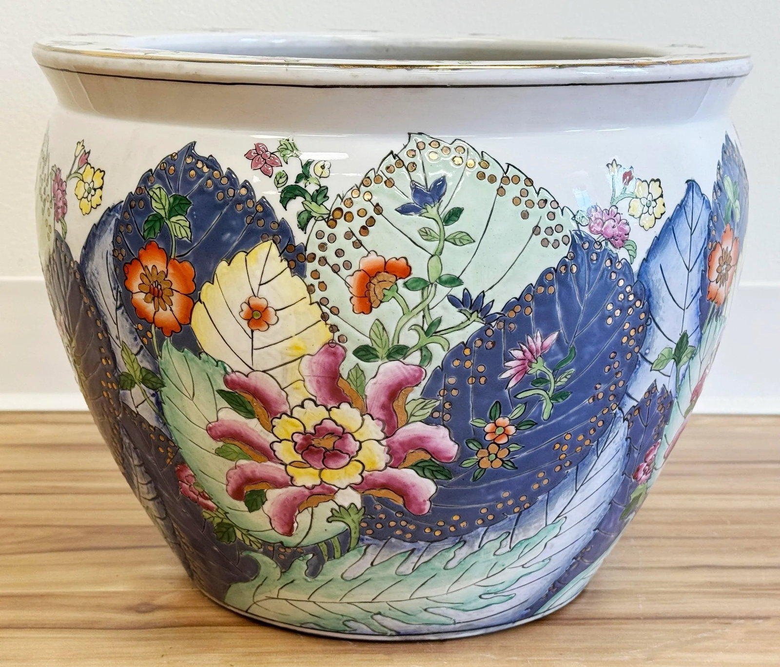Vintage Chinoiserie Style Tobacco Leaf Fish Bowl Planter - 5