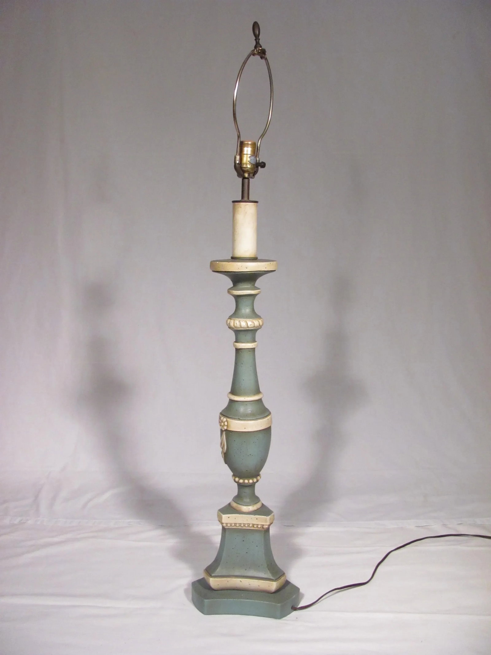 1950s Vintage Neoclassical Tall Wood Table Lamp - 2