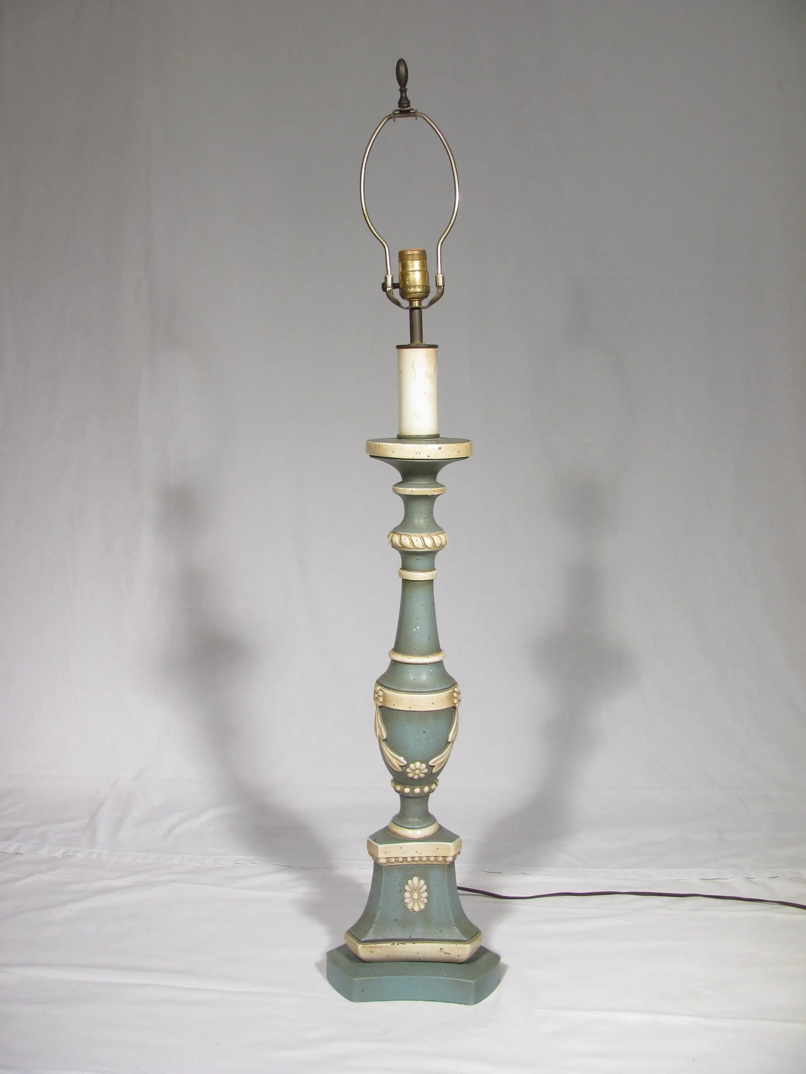1950s Vintage Neoclassical Tall Wood Table Lamp - 4