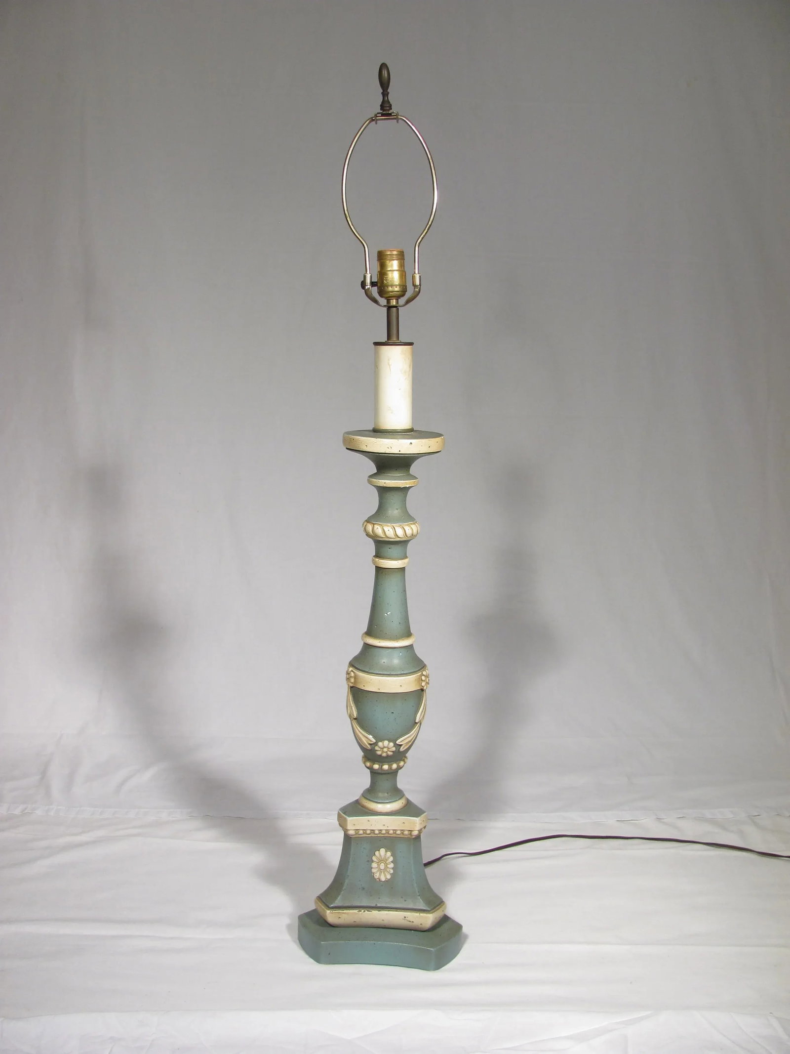1950s Vintage Neoclassical Tall Wood Table Lamp - 5