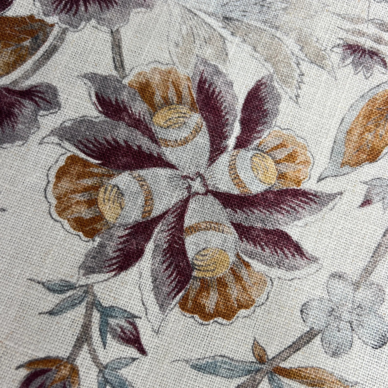 Suzanne Tucker Lucretia Linen Fabric - 5 3/4 Yards - 6