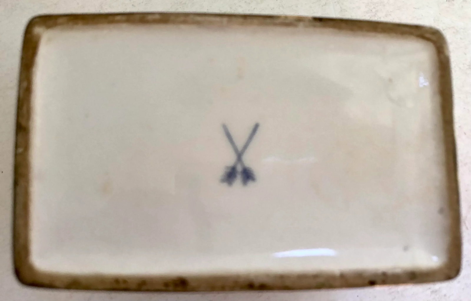 19th C. French Parisian Putties Porcelain Box - 4