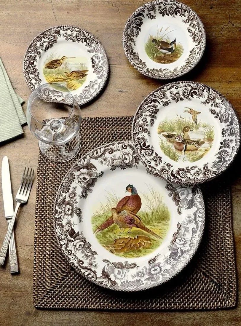 Spode Woodland Black Labrador Dinner Plate - 2