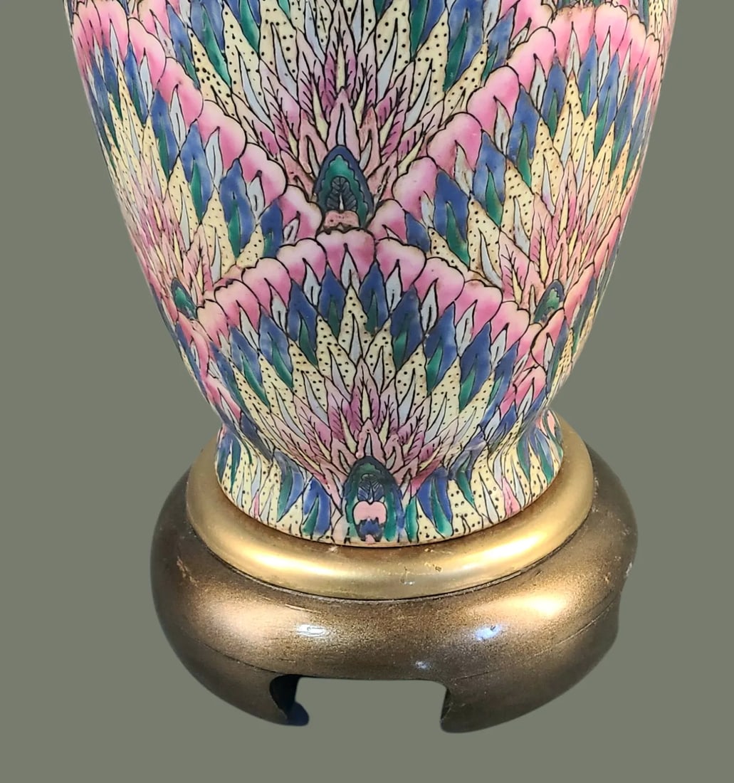 Late 20th Century Asian Flamestitch Pattern Colorful Painted Porcelain Peacock Feather Table Lamp - 3
