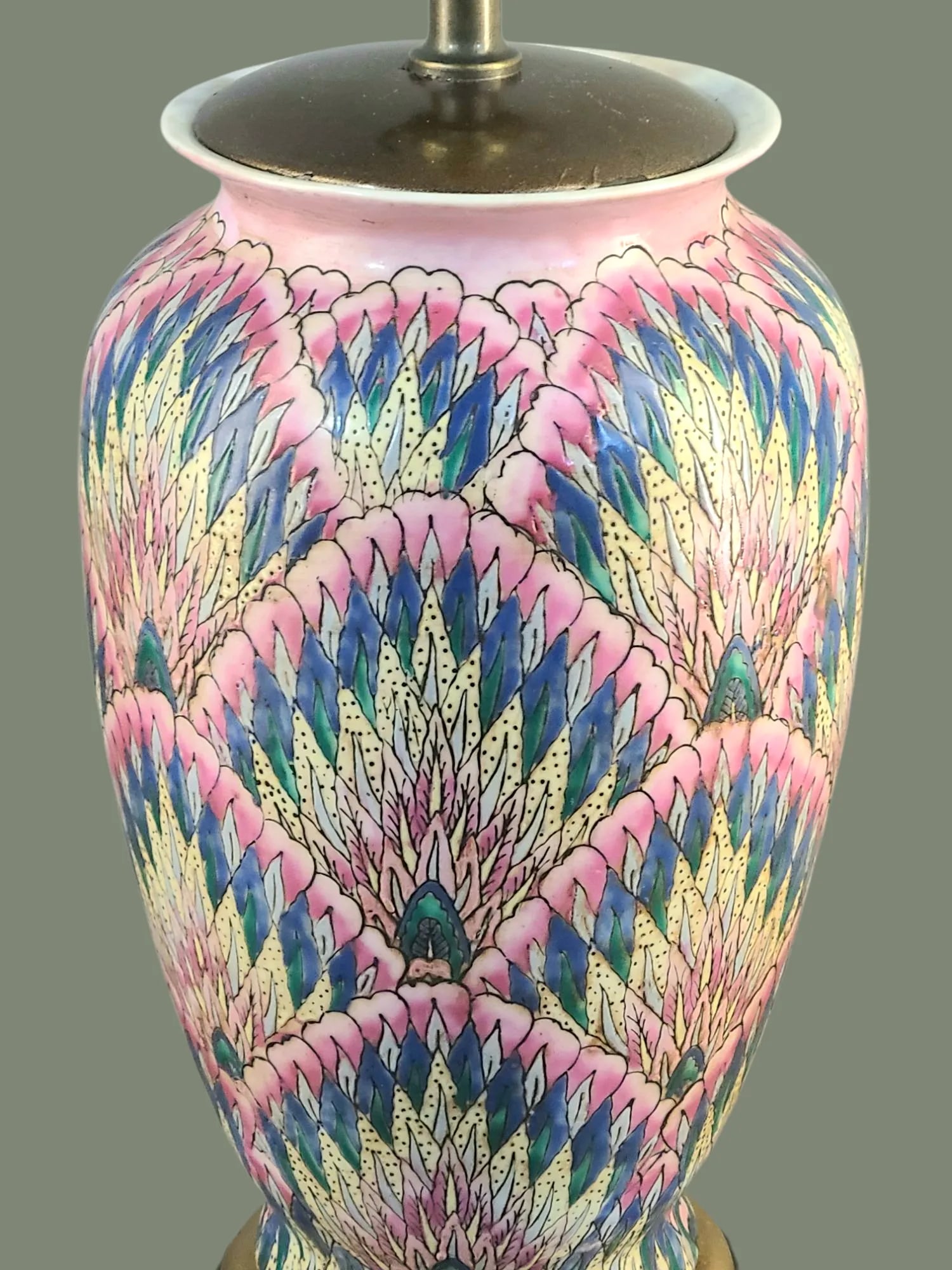 Late 20th Century Asian Flamestitch Pattern Colorful Painted Porcelain Peacock Feather Table Lamp - 4
