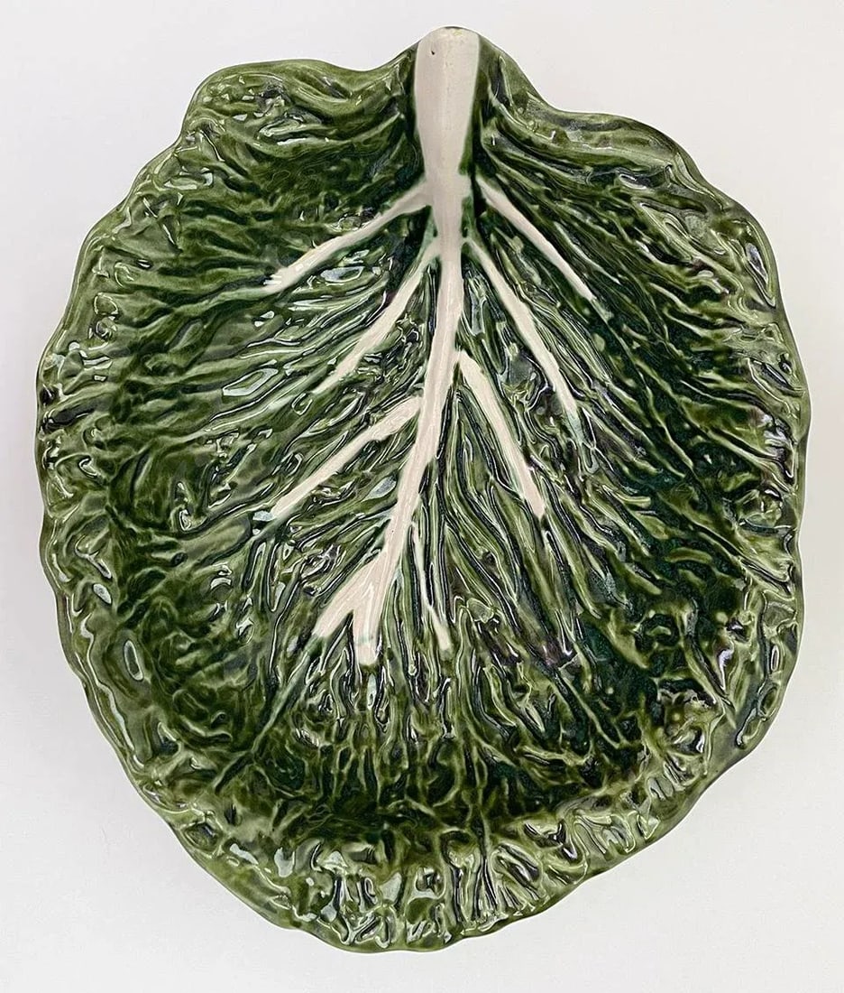 1960s Majolica Cabbage Leaf Serving Bowl - 2