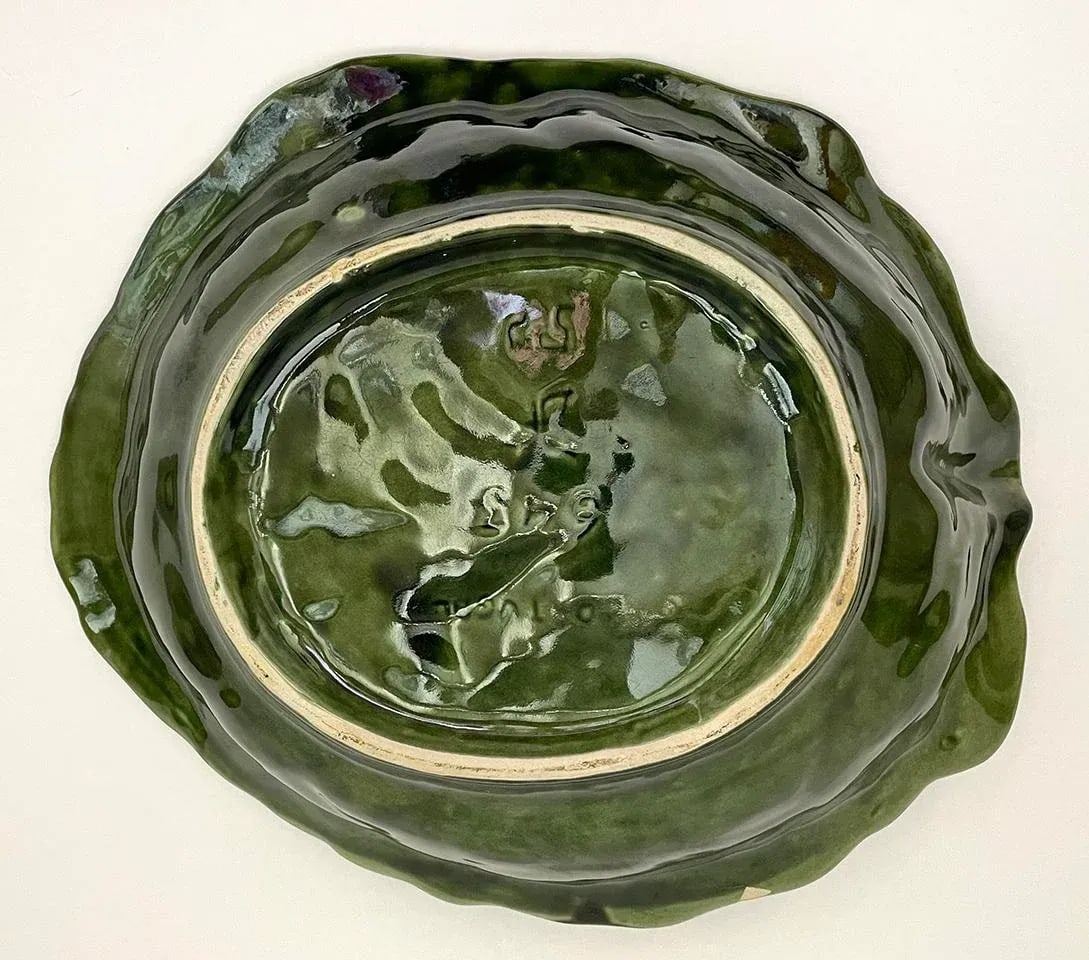 1960s Majolica Cabbage Leaf Serving Bowl - 3