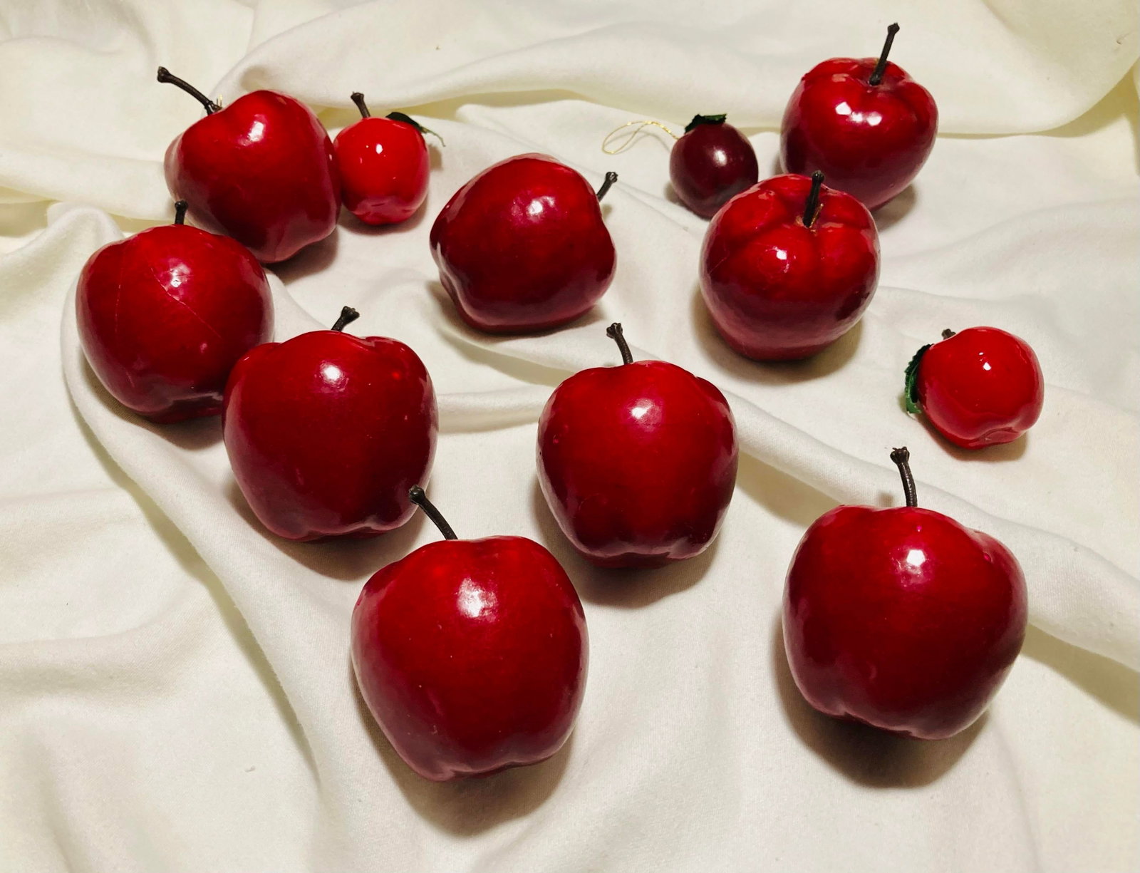 Assorted Vintage Holiday Glossy Red Papier-Mache Apple Holiday Ornaments - 3