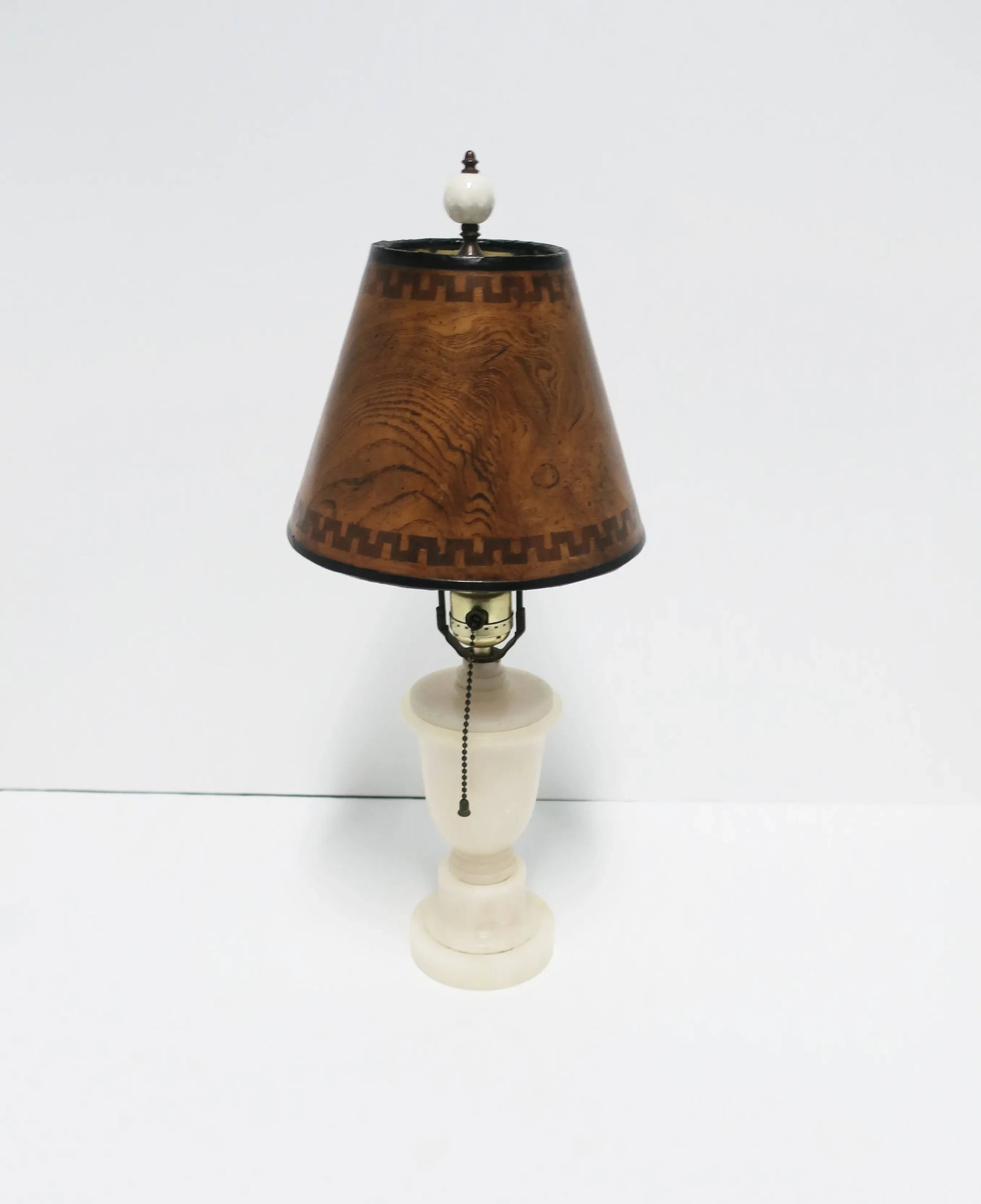 Italian Art Deco Modern White Alabaster Marble Urn Desk or Table Lamp - 13