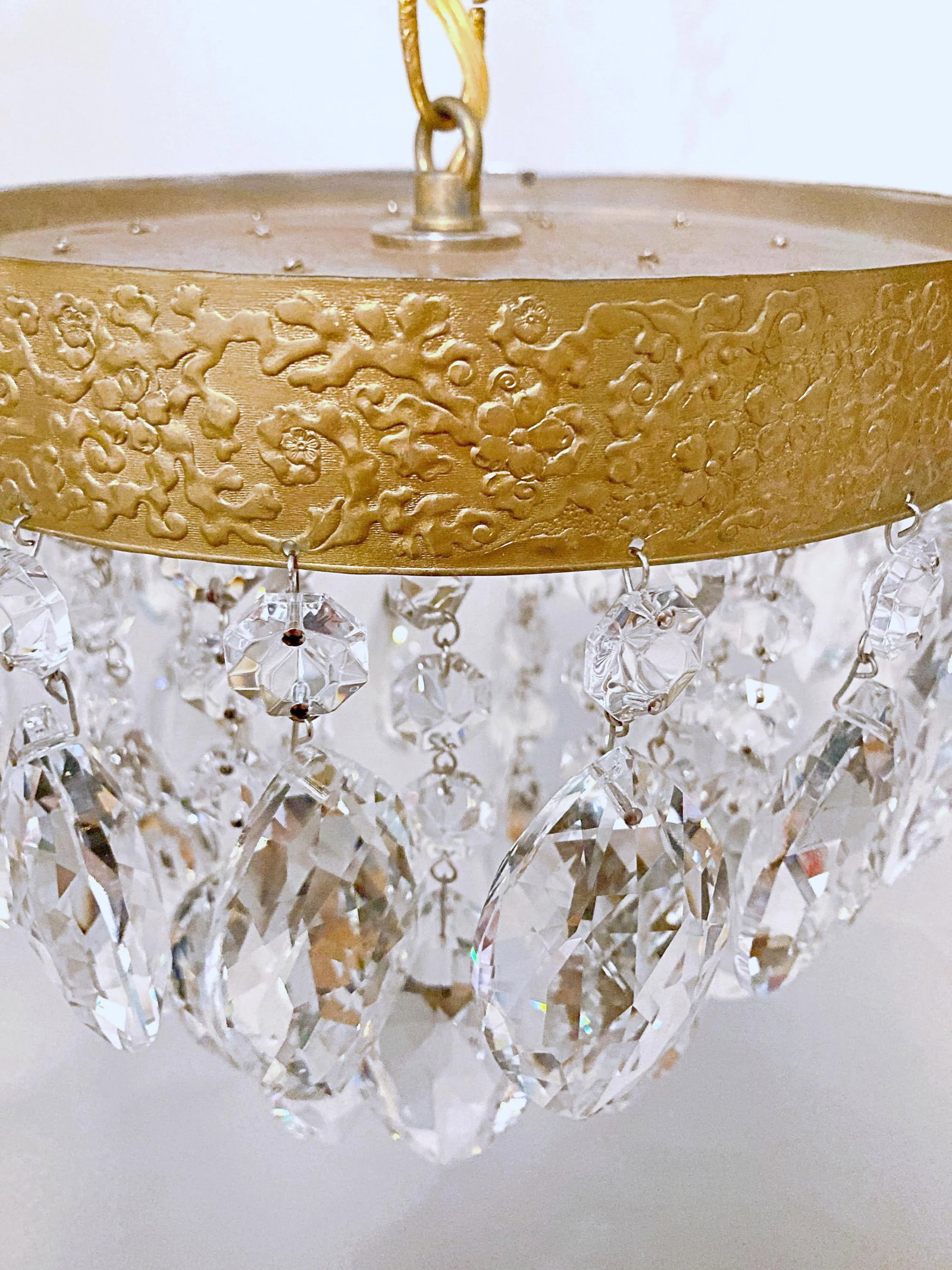 1960s Italian Brass Rim Layered Chandelier - 7
