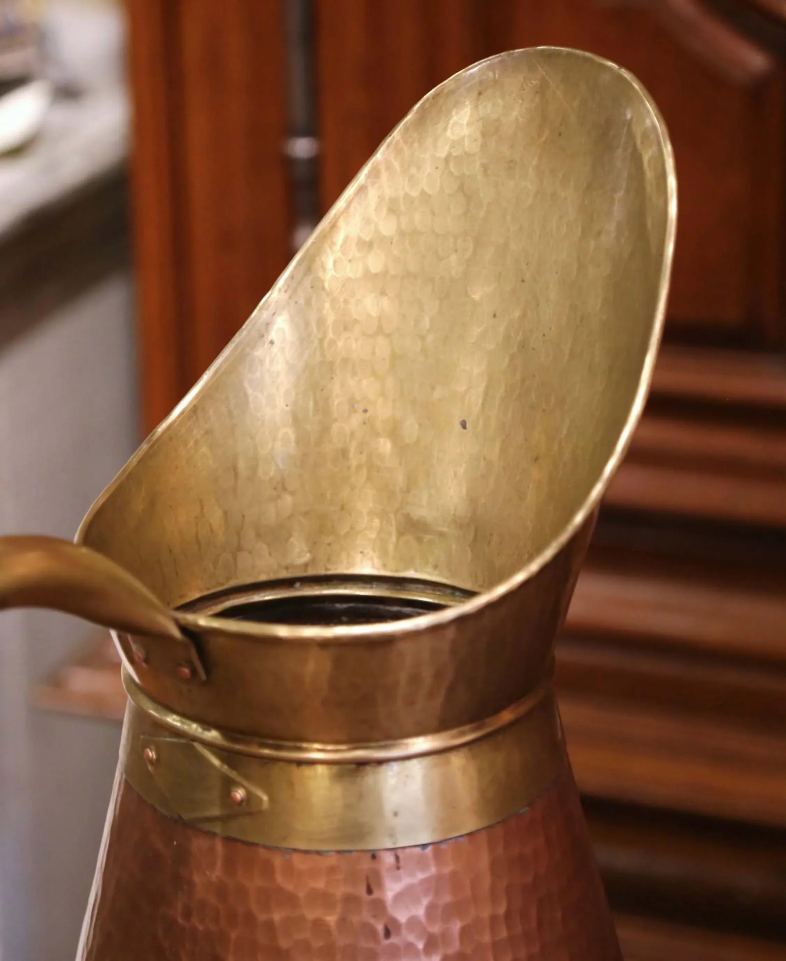 Set of Two Mid-Century French Copper and Brass Watering Cans From Normandy - 7