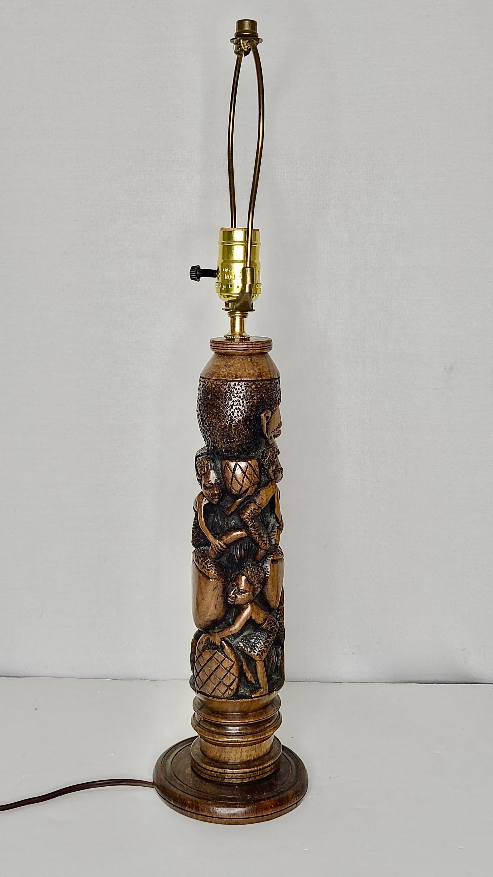 1920s African Hard Wood Carved Lamp with Intertwined Mother With Her Children Figurines - 5