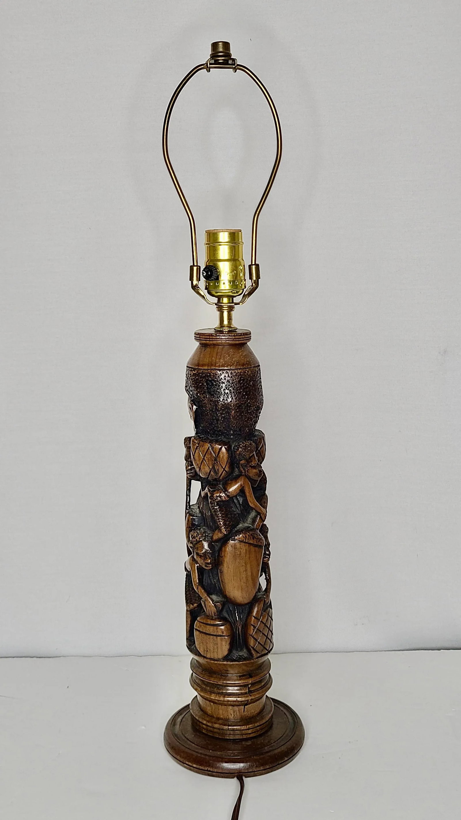 1920s African Hard Wood Carved Lamp with Intertwined Mother With Her Children Figurines - 6