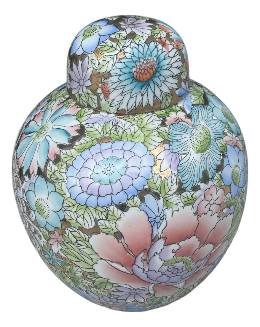 Vintage Chinese Famille Rose 1000 Flowers Ginger Jar: This exquisite vintage porcelain ginger jar features a vibrant 1000 flowers motif in the classic Famille Rose palette with gold gilt. Beautifully hand-painted with chrysanthemums, daisies, and