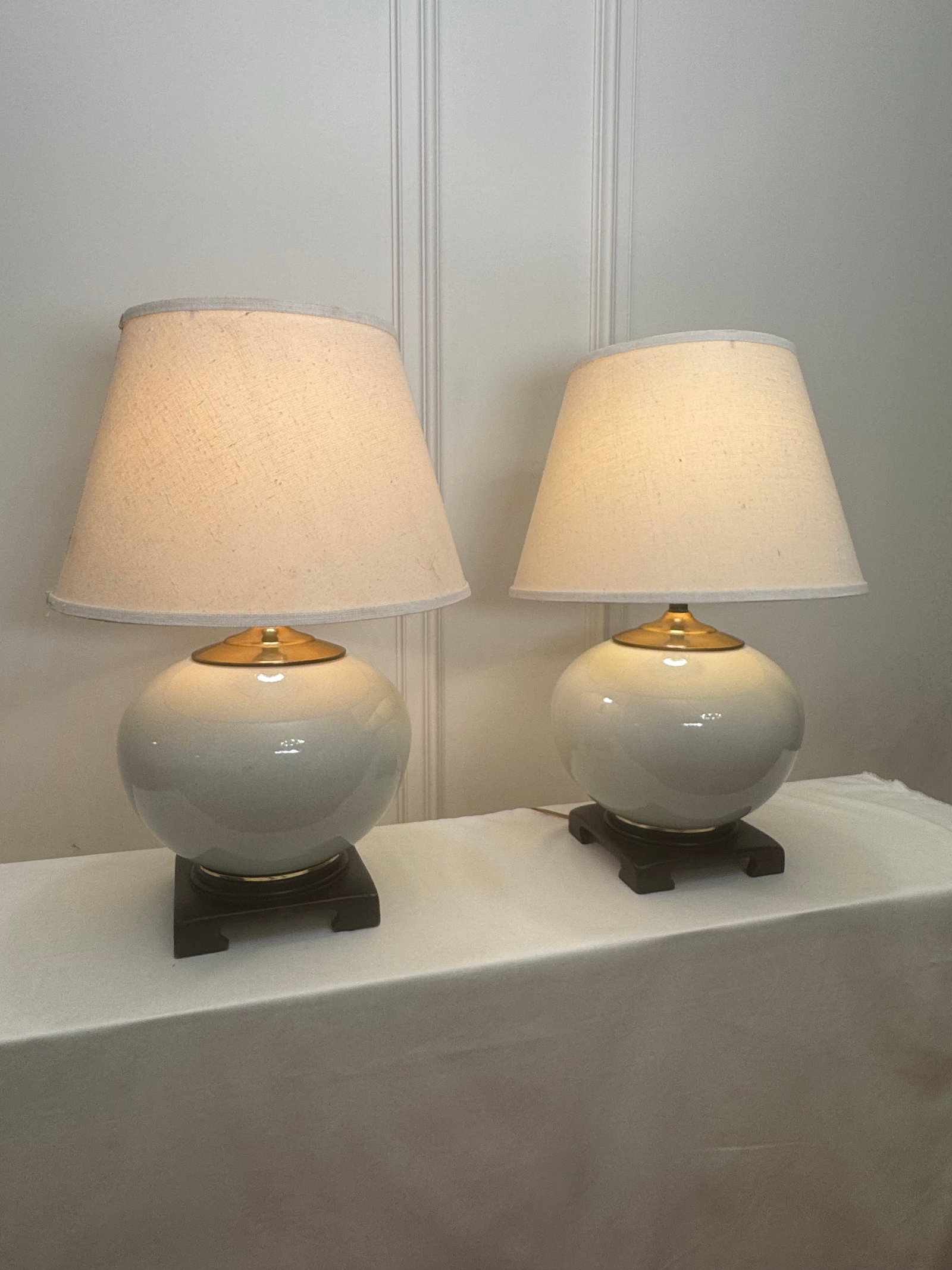 Vintage Transitional White Crackled Glaze Glass & Brass Table Lamps, a Pair - 5