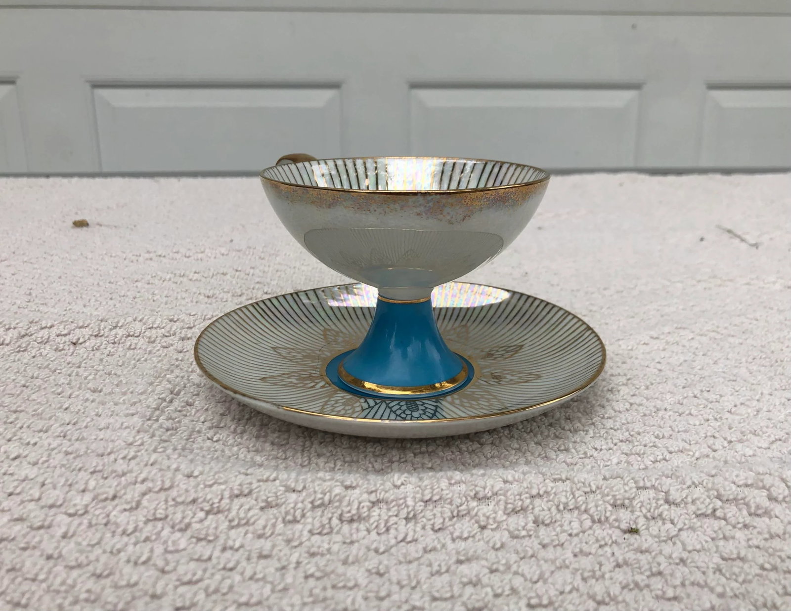 Vintage Bone China Tea Cups & Saucers Set- 4 Pieces - 4