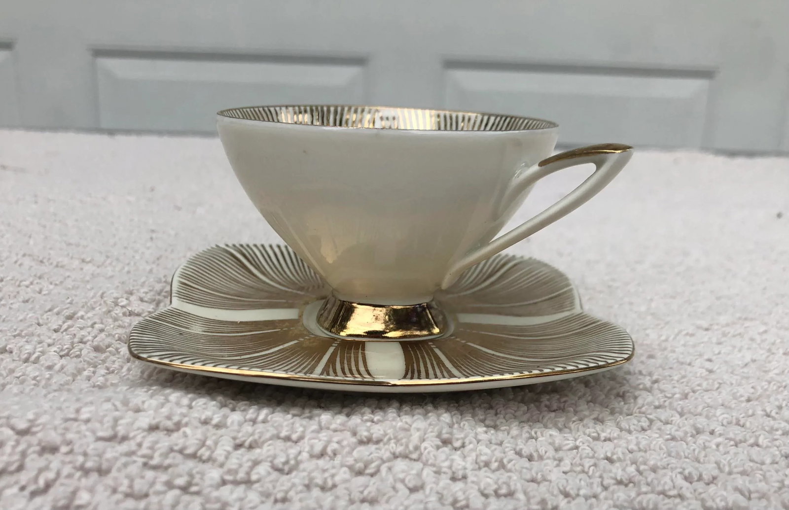 Vintage Bone China Tea Cups & Saucers Set- 4 Pieces - 6